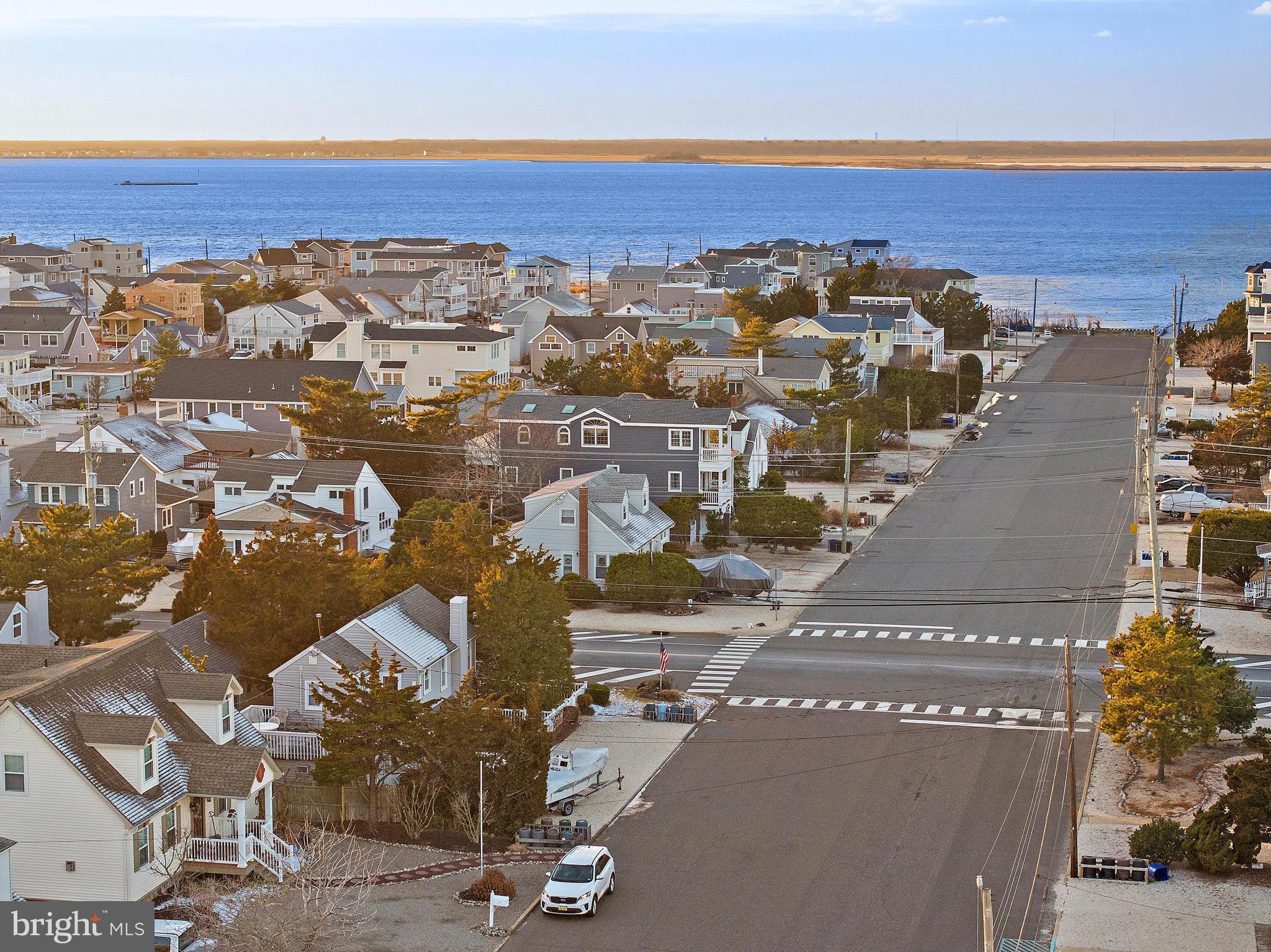 1718 N CENTRAL AVENUE