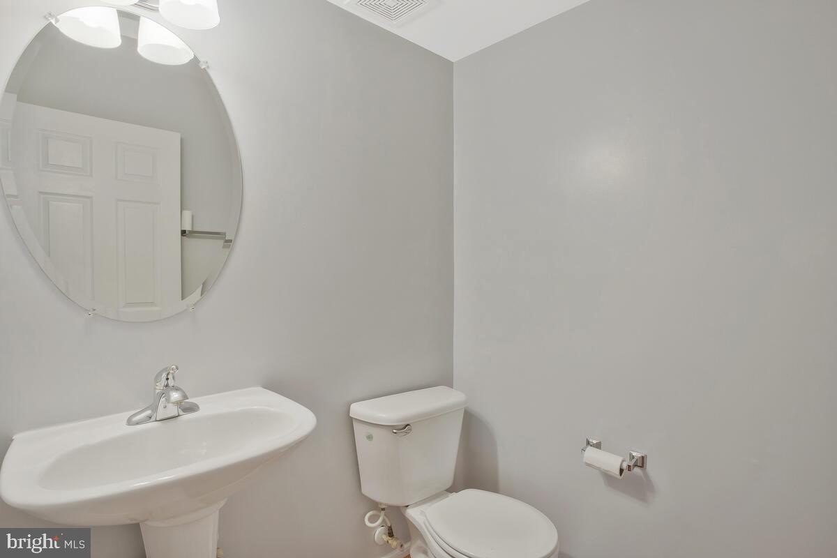 FOXCHASE PLAT 24 - Residential Lease