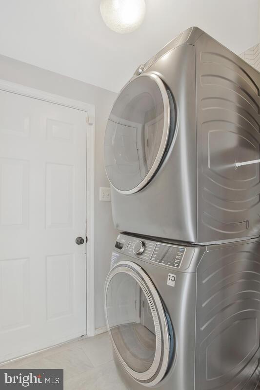 FOXCHASE PLAT 24 - Residential Lease