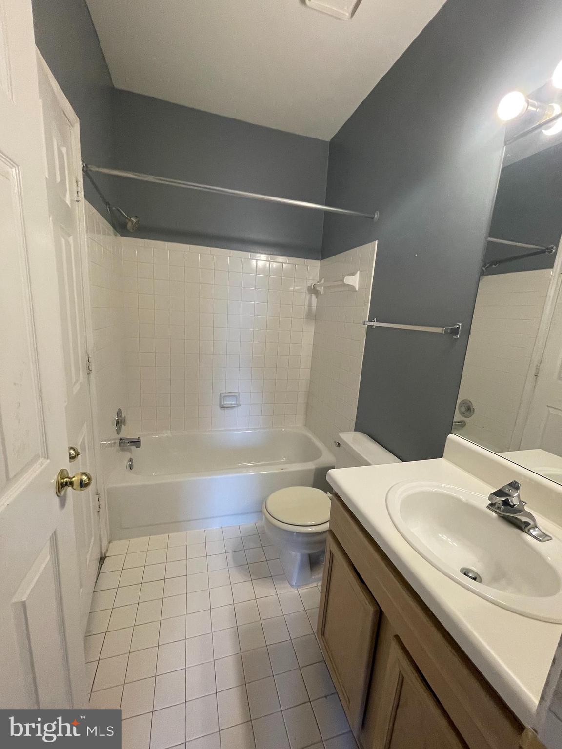 STONECROFT CONDO - Residential Lease