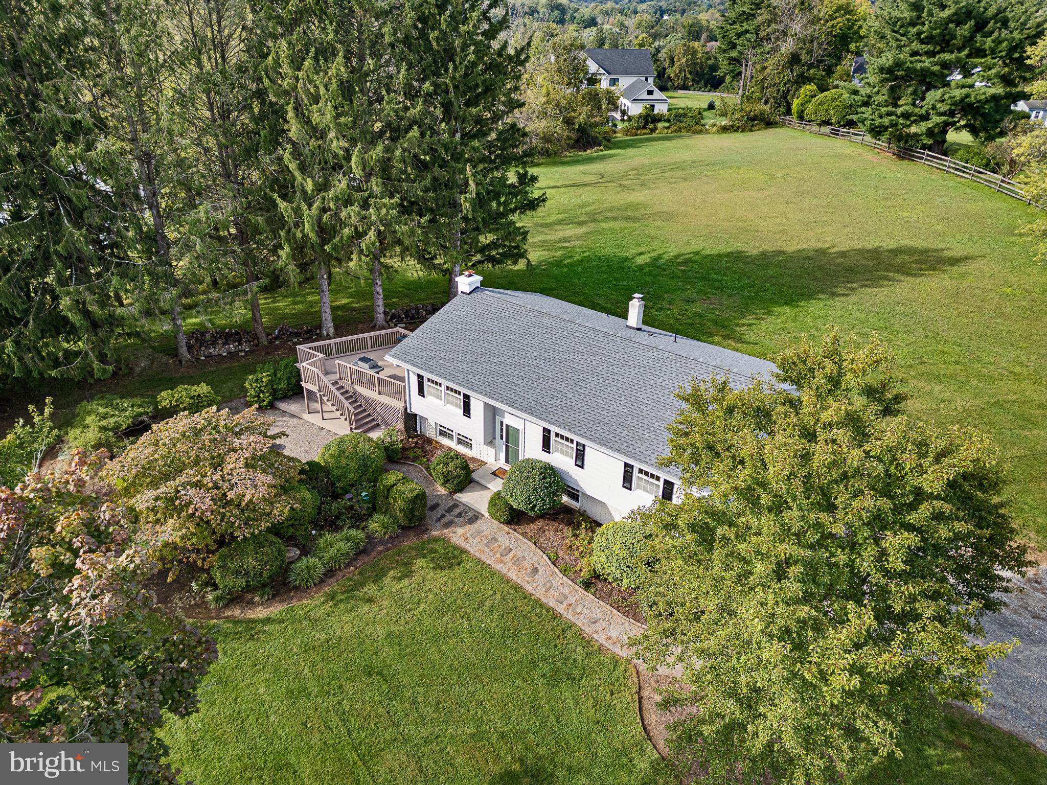 1632 CLEARVIEW DRIVE