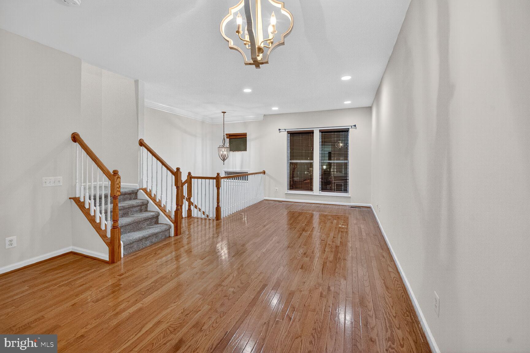 22498 SNOW POWDER TERRACE