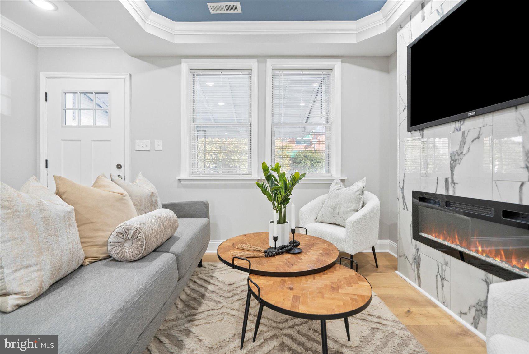 WOODMERE - Residential