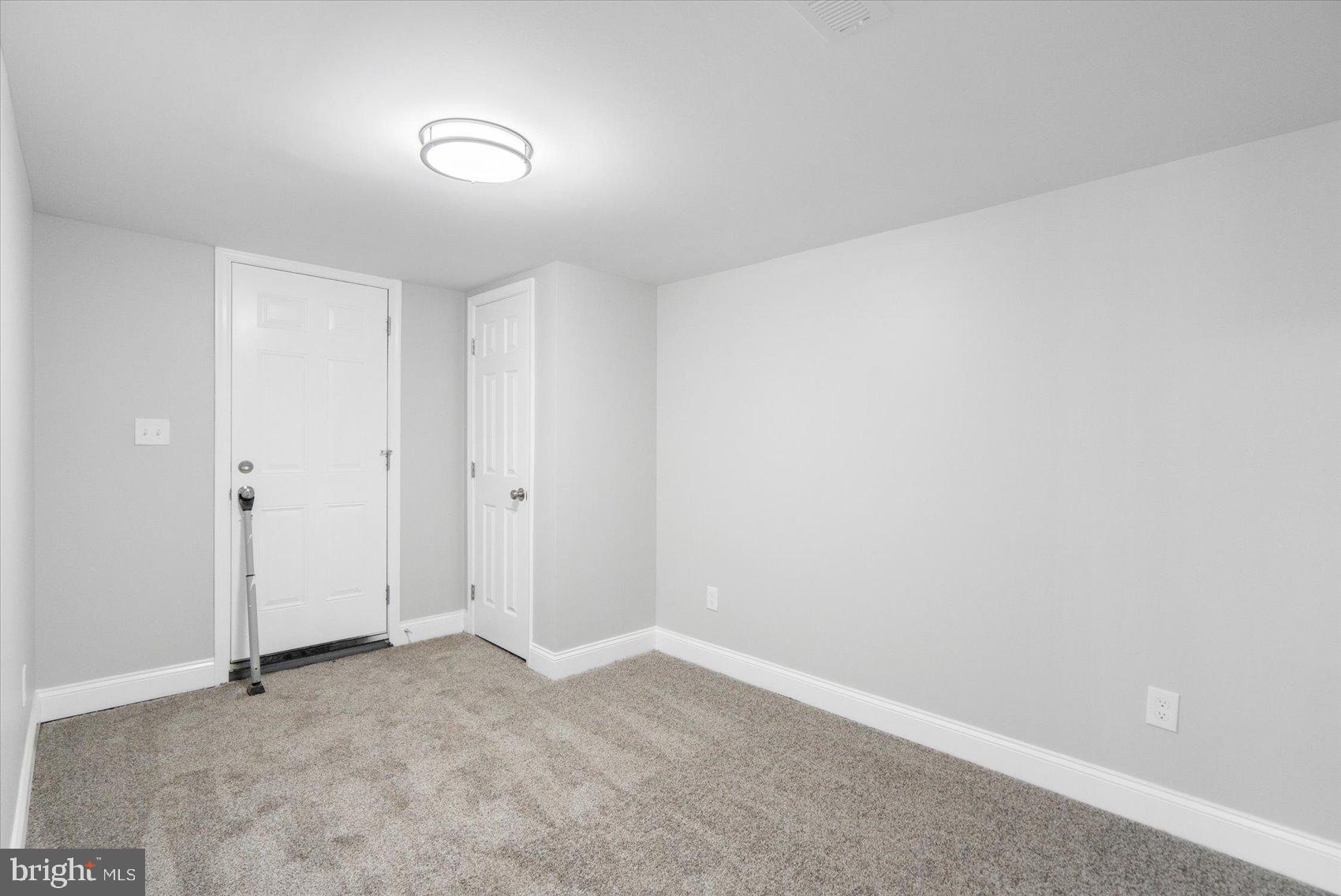 WOODMERE - Residential