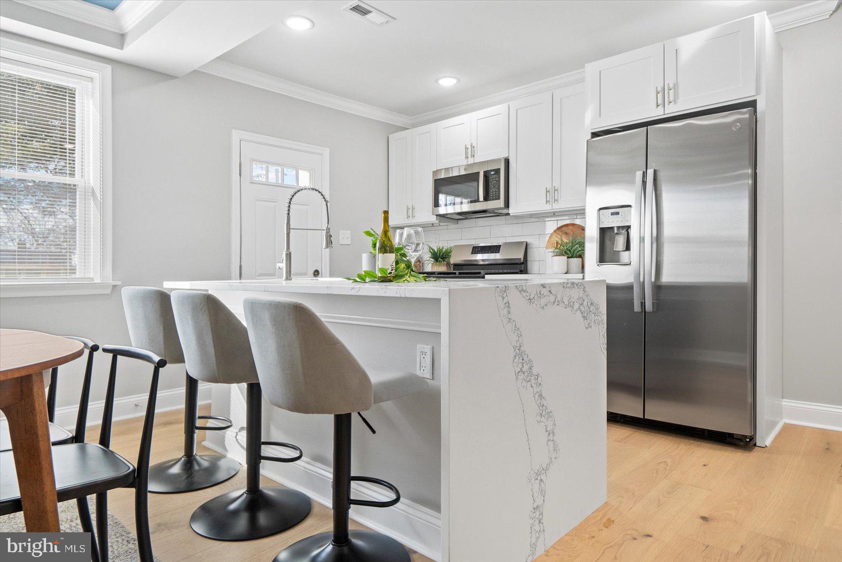 WOODMERE - Residential