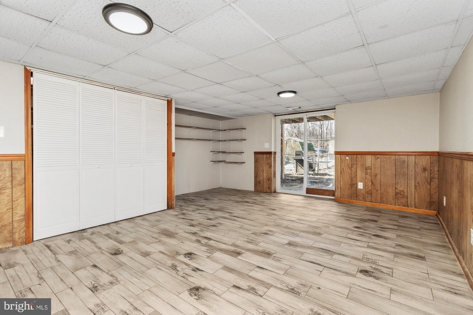 VILLAGE OF PAWNEE - Residential Lease