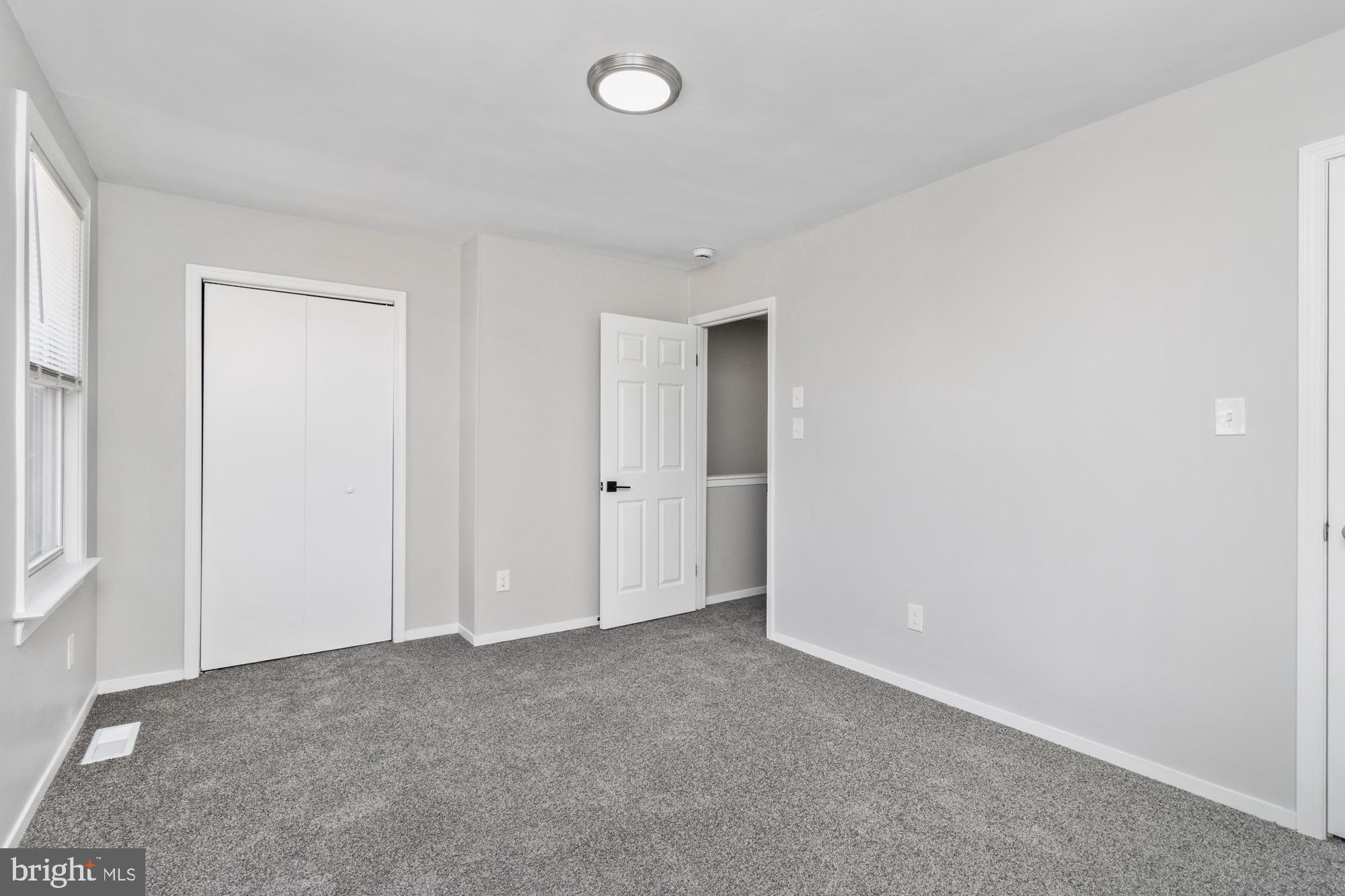 VILLAGE OF PAWNEE - Residential Lease