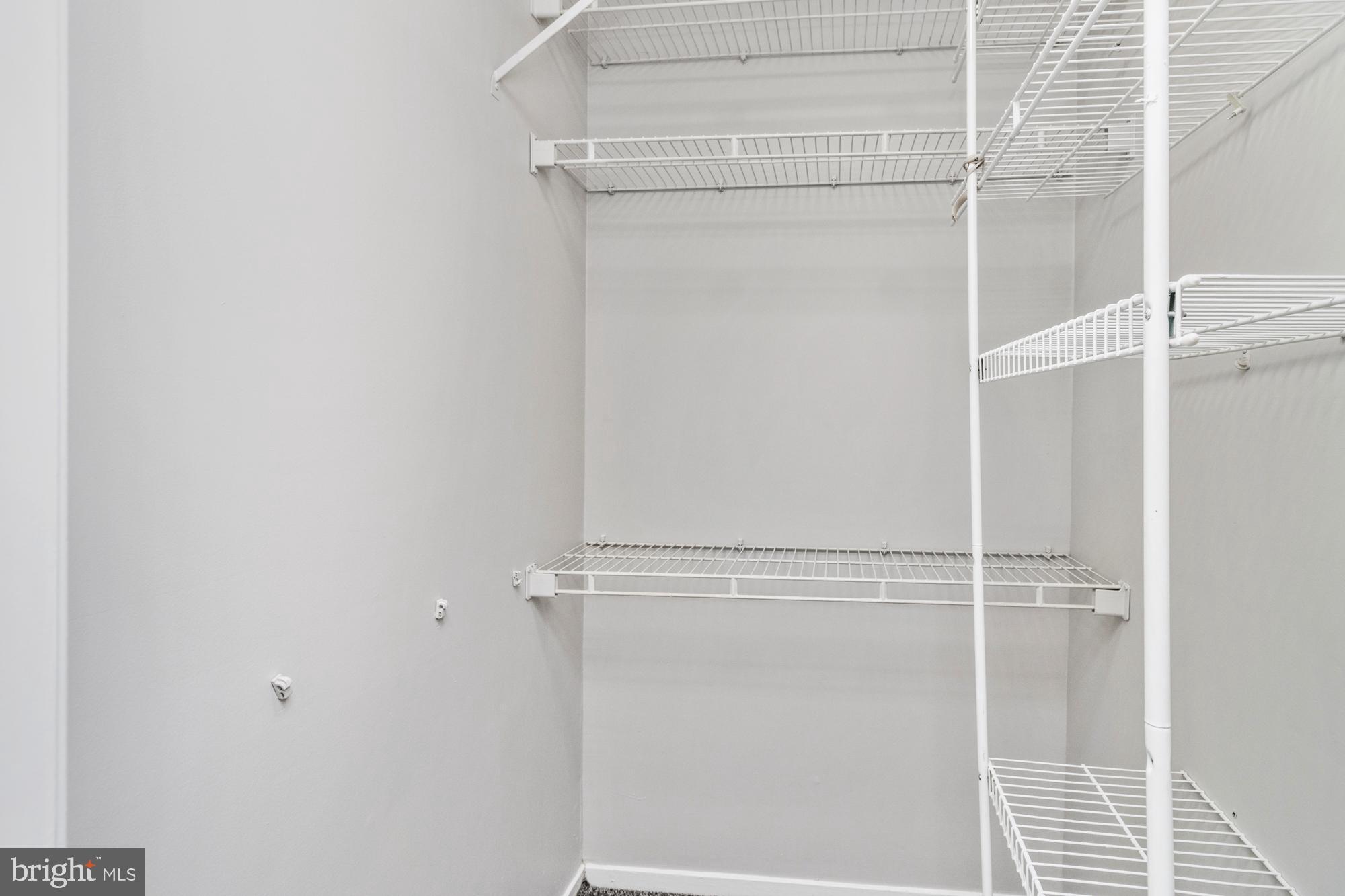 VILLAGE OF PAWNEE - Residential Lease