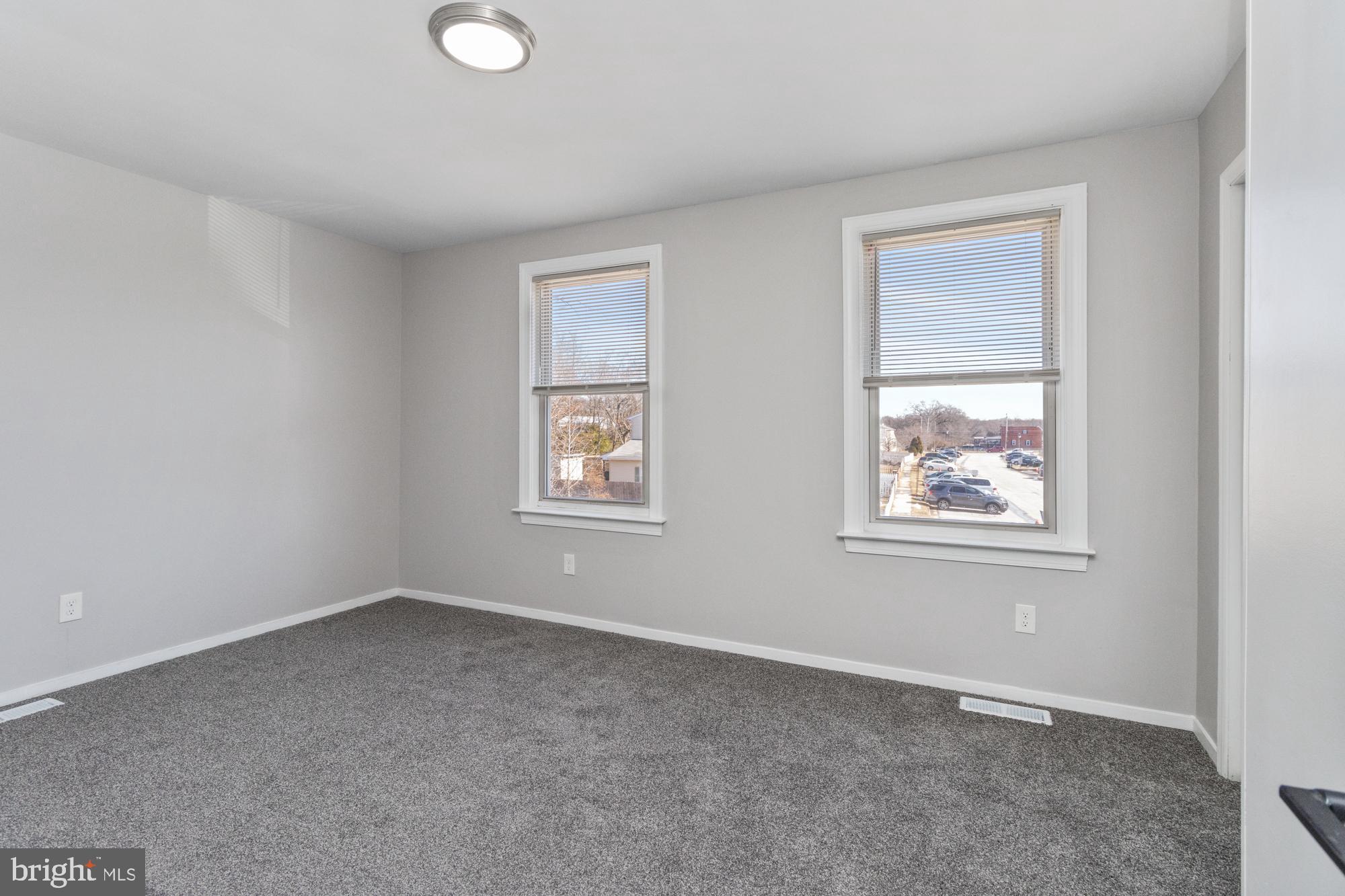 VILLAGE OF PAWNEE - Residential Lease