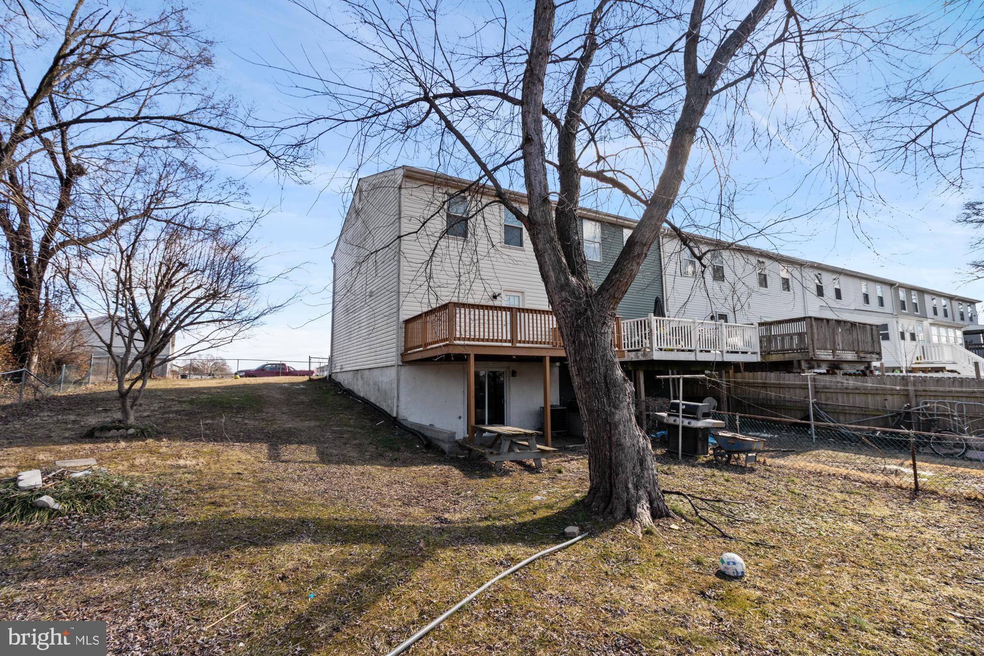 VILLAGE OF PAWNEE - Residential Lease