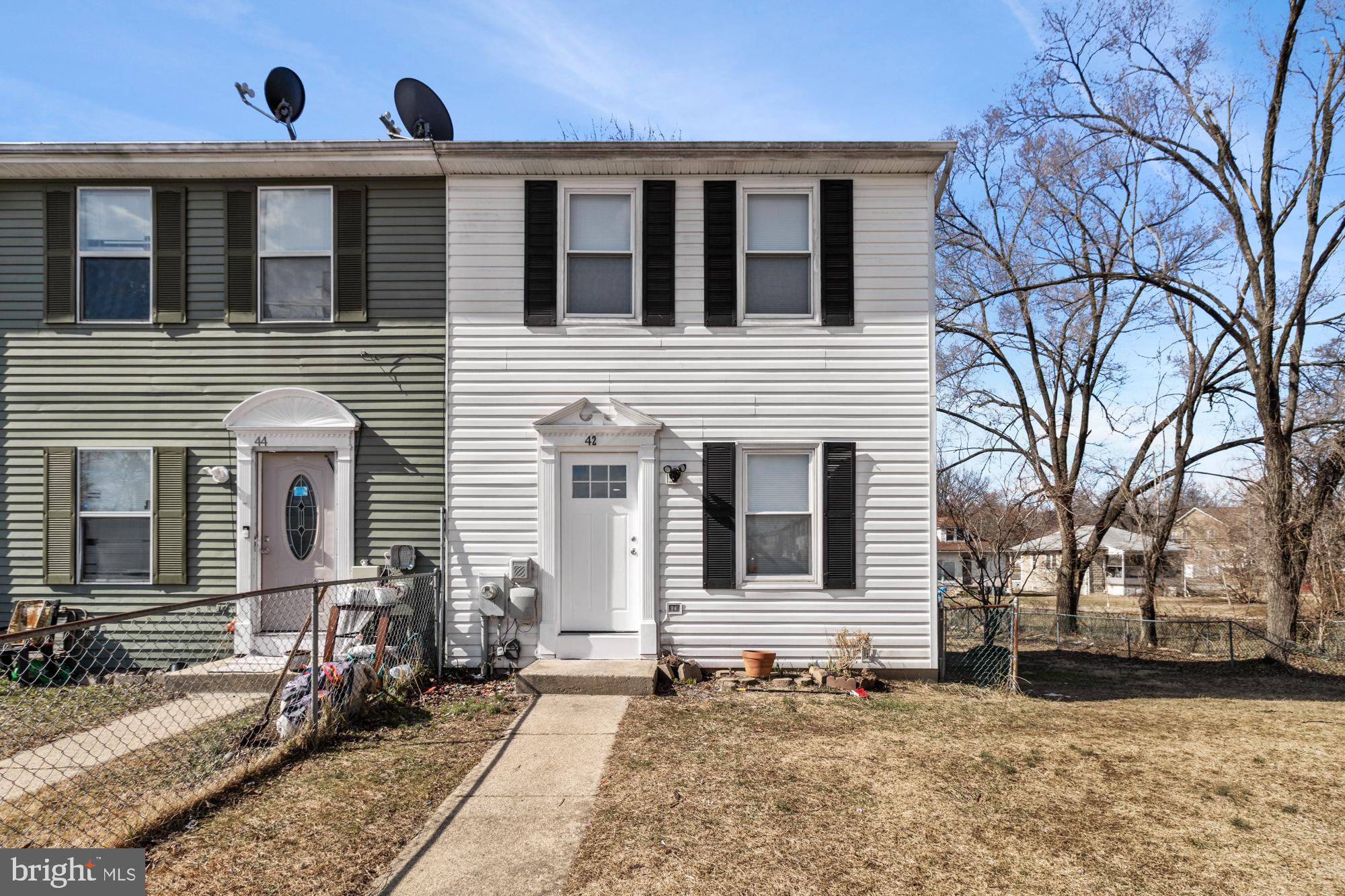 VILLAGE OF PAWNEE - Residential Lease