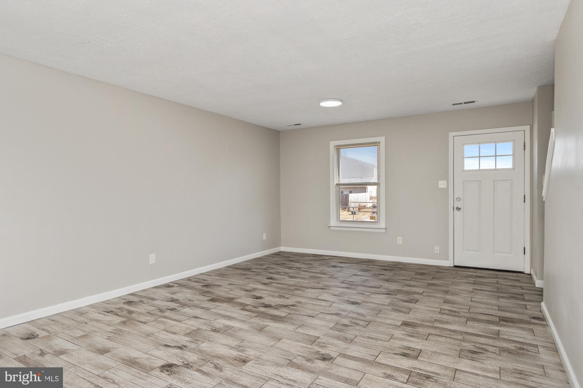 VILLAGE OF PAWNEE - Residential Lease