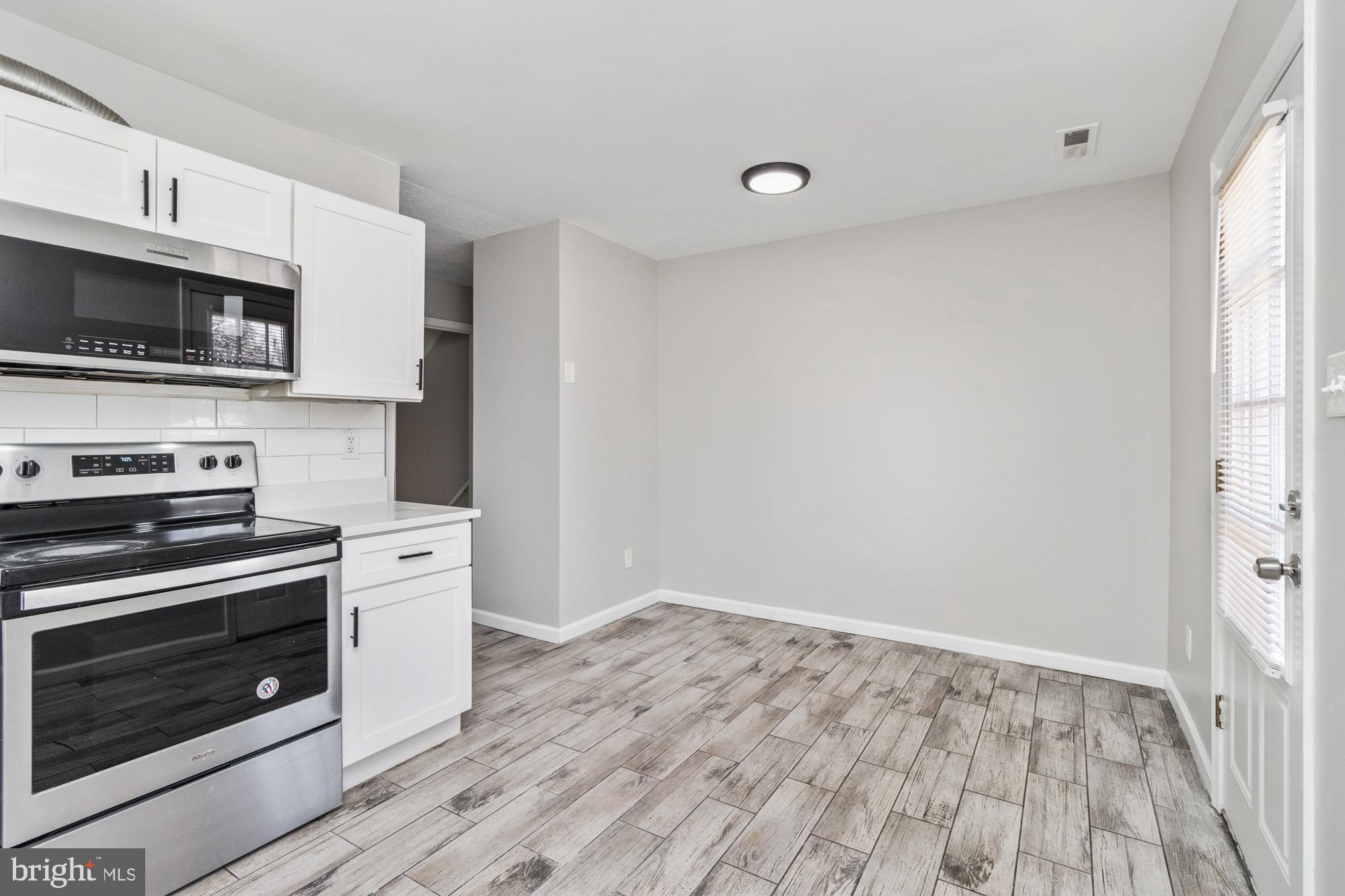 VILLAGE OF PAWNEE - Residential Lease