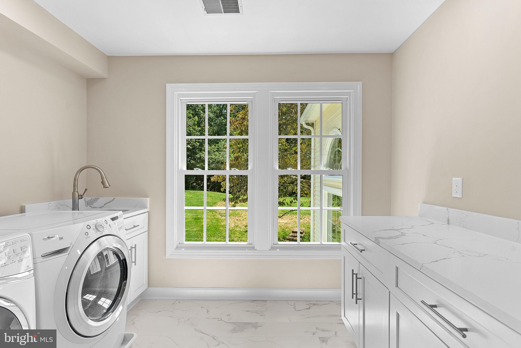 BROOKSIDE - Residential