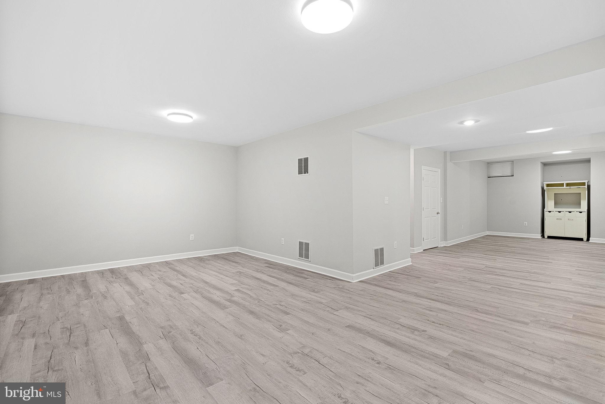 BROOKSIDE - Residential