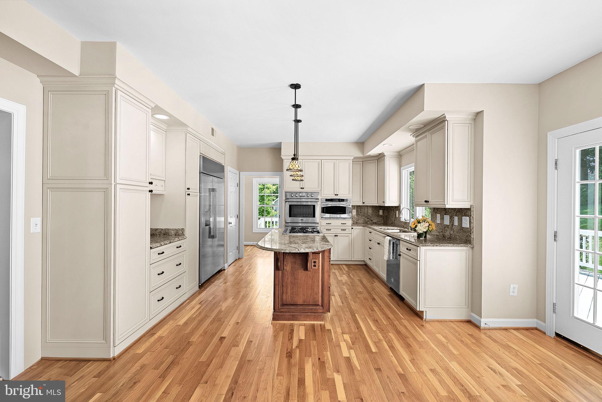 BROOKSIDE - Residential