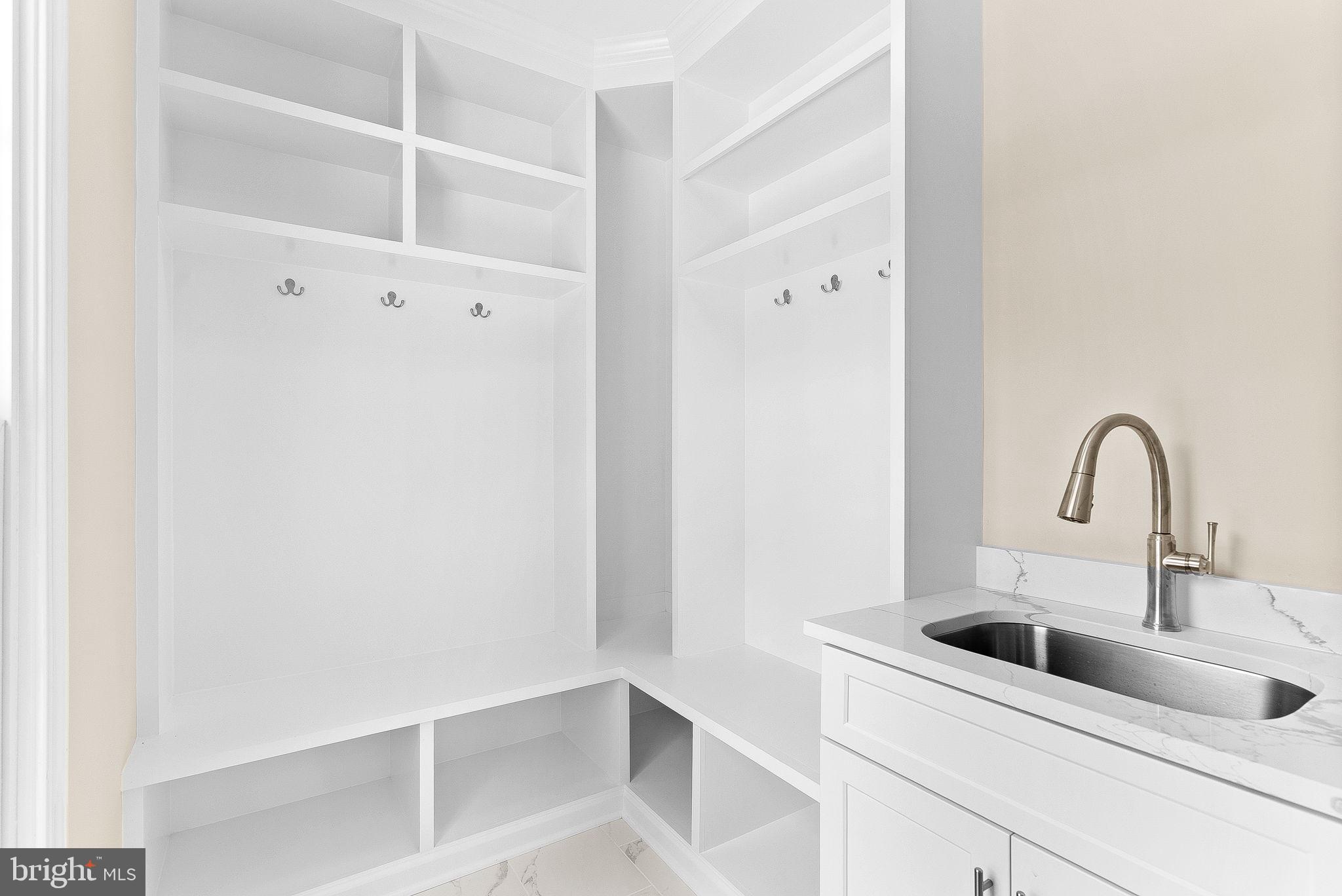 BROOKSIDE - Residential