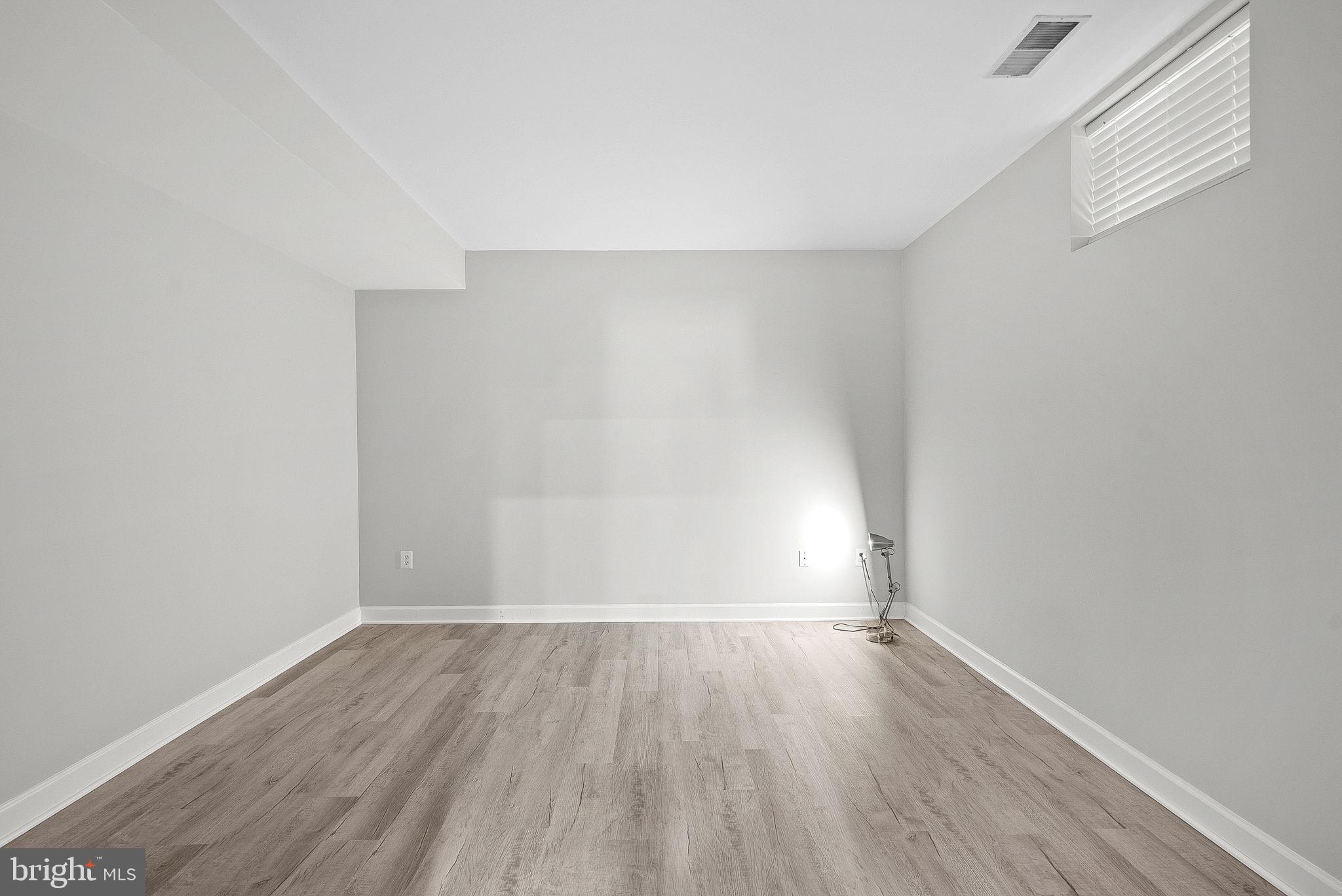 BROOKSIDE - Residential