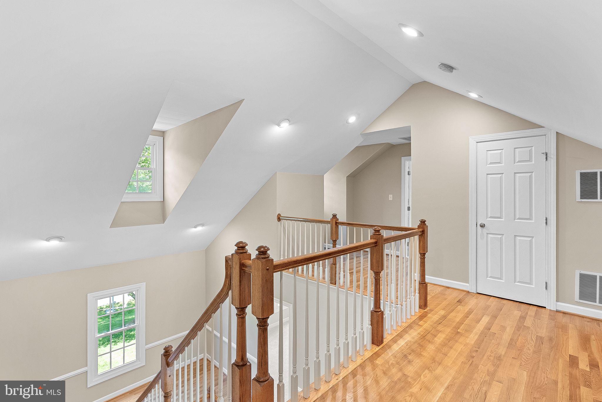 BROOKSIDE - Residential