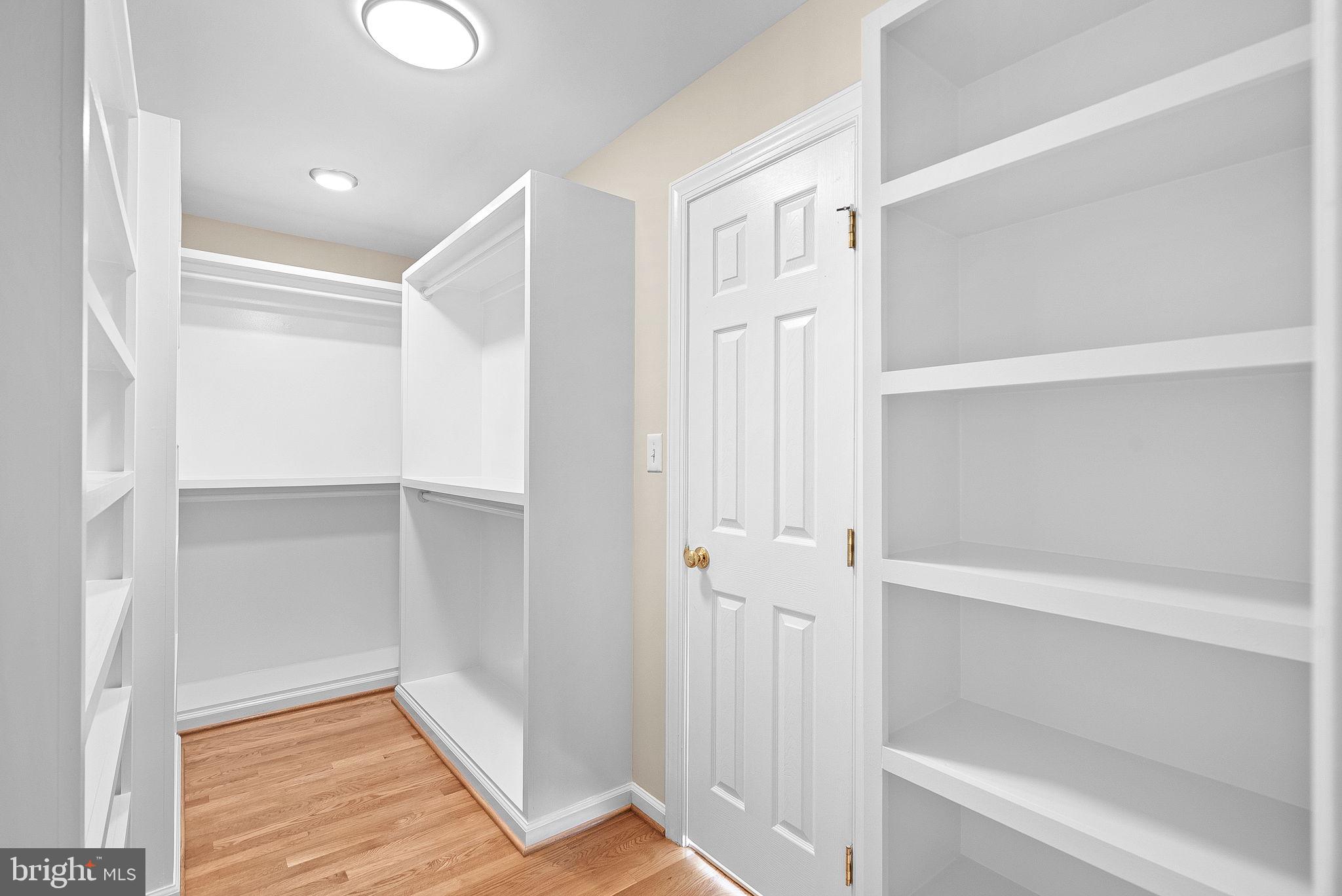 BROOKSIDE - Residential