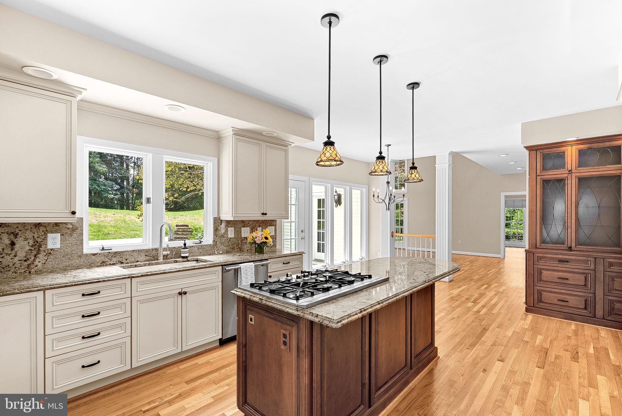 BROOKSIDE - Residential