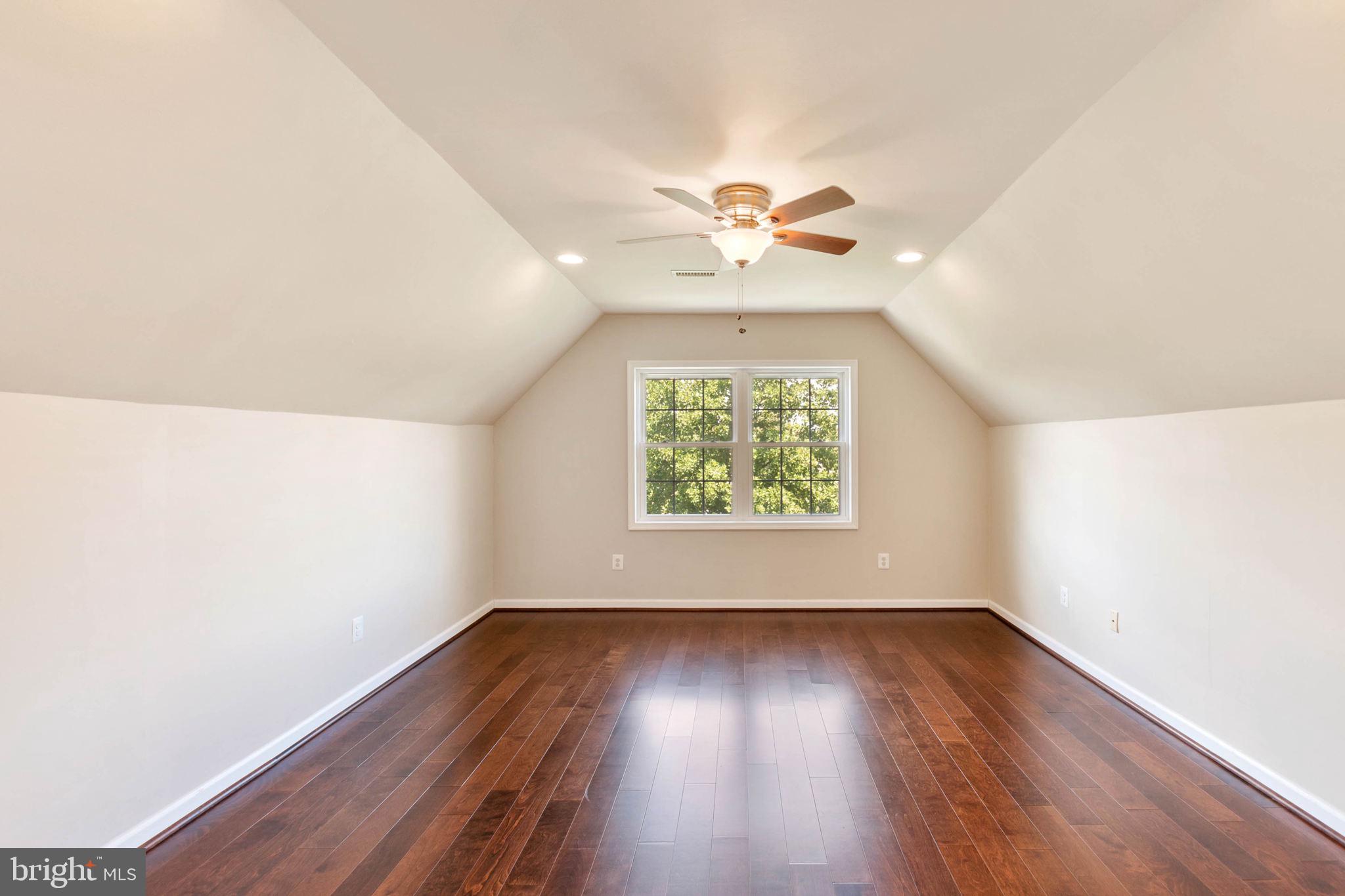 CHESTERBROOK GARDENS - Residential