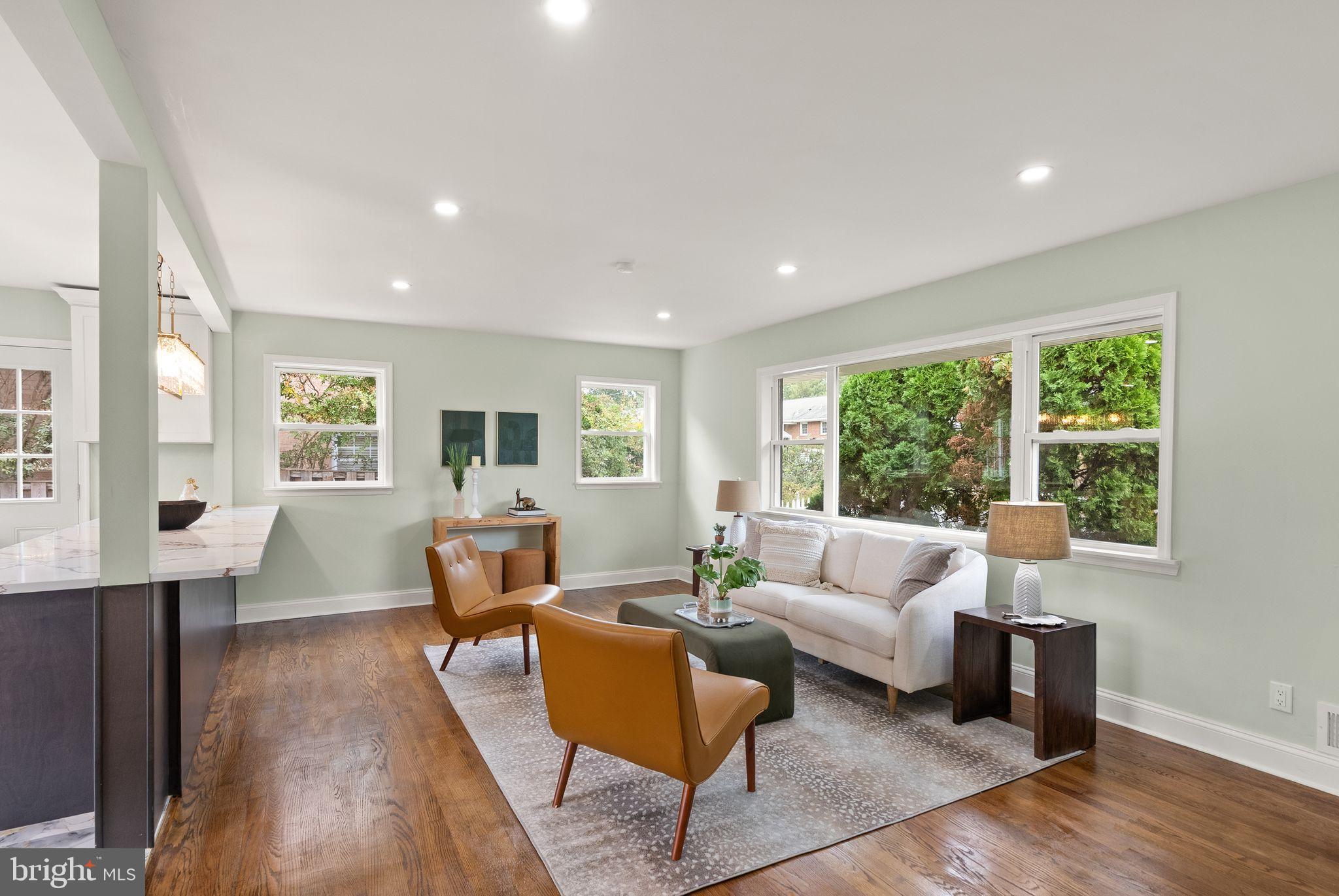 BOULEVARD MANOR - Residential