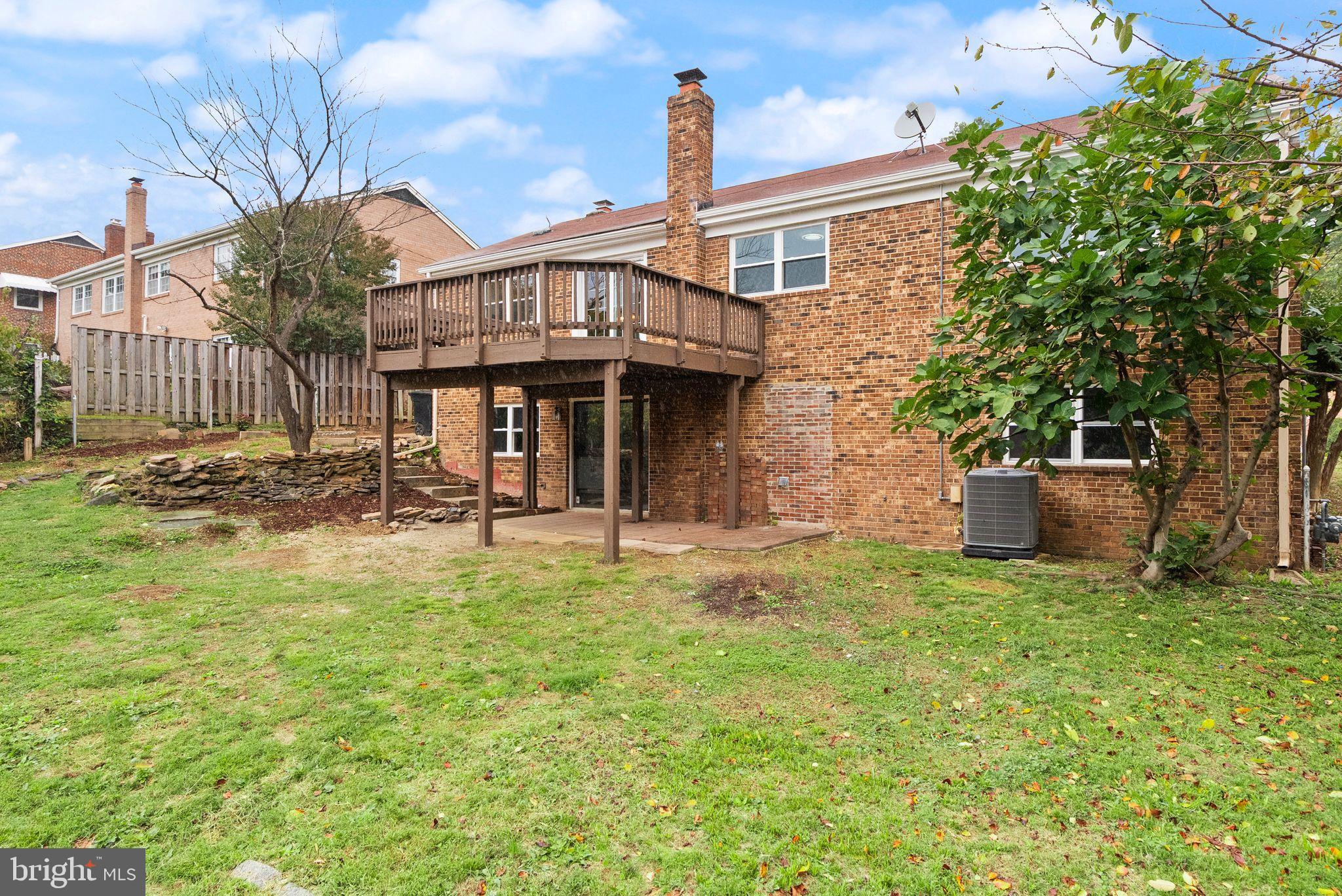 BOULEVARD MANOR - Residential