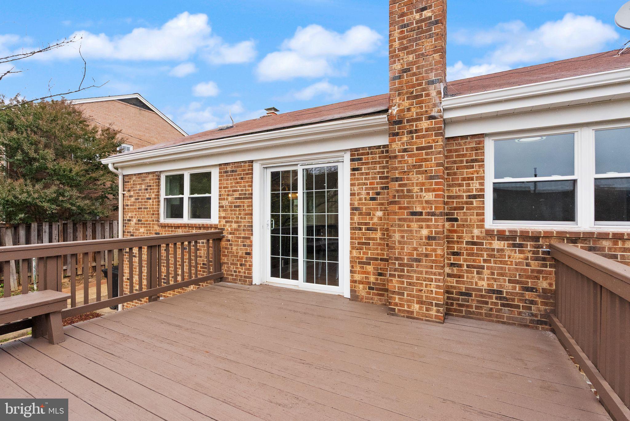 BOULEVARD MANOR - Residential