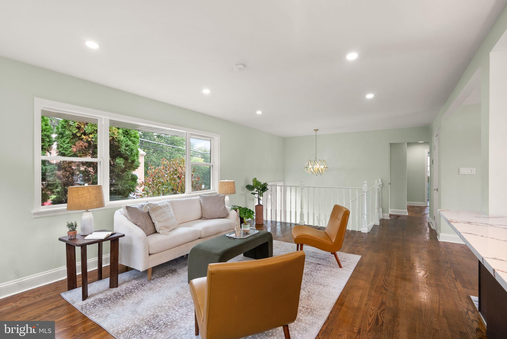 BOULEVARD MANOR - Residential