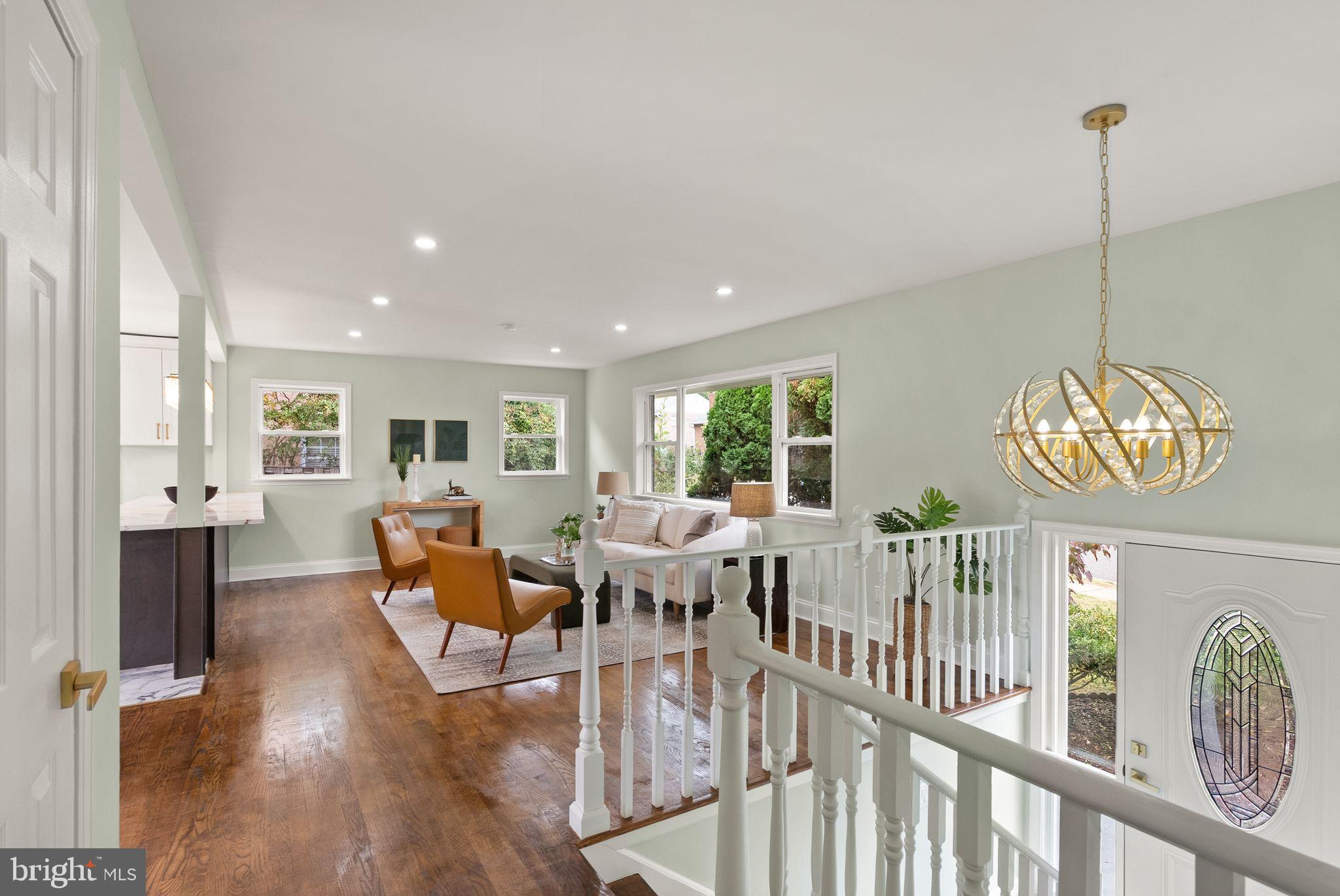 BOULEVARD MANOR - Residential