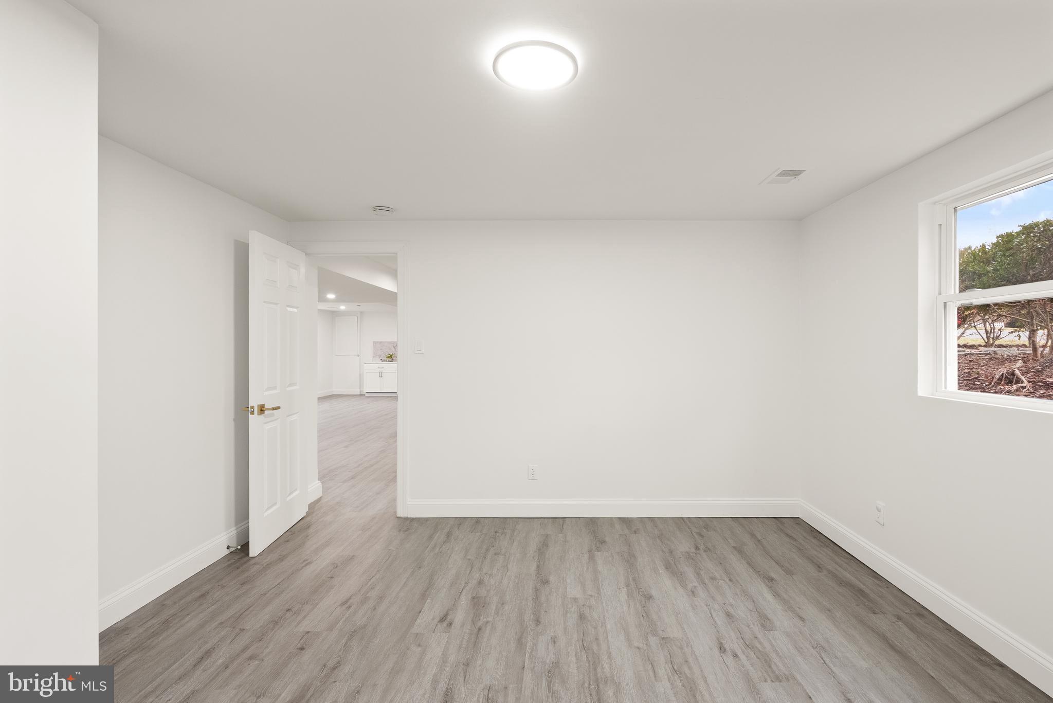 BOULEVARD MANOR - Residential