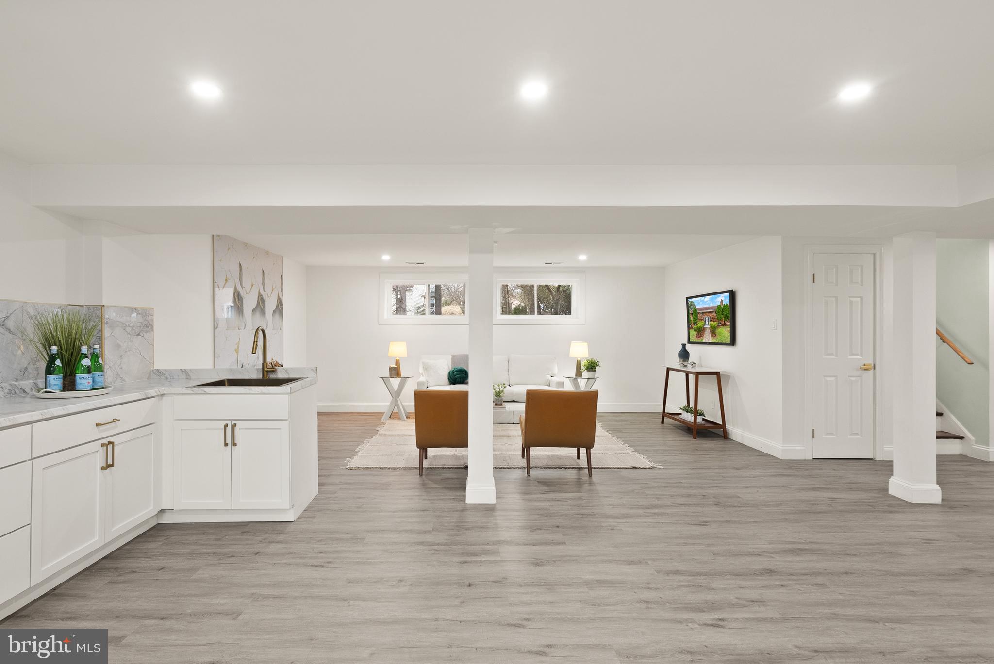 BOULEVARD MANOR - Residential