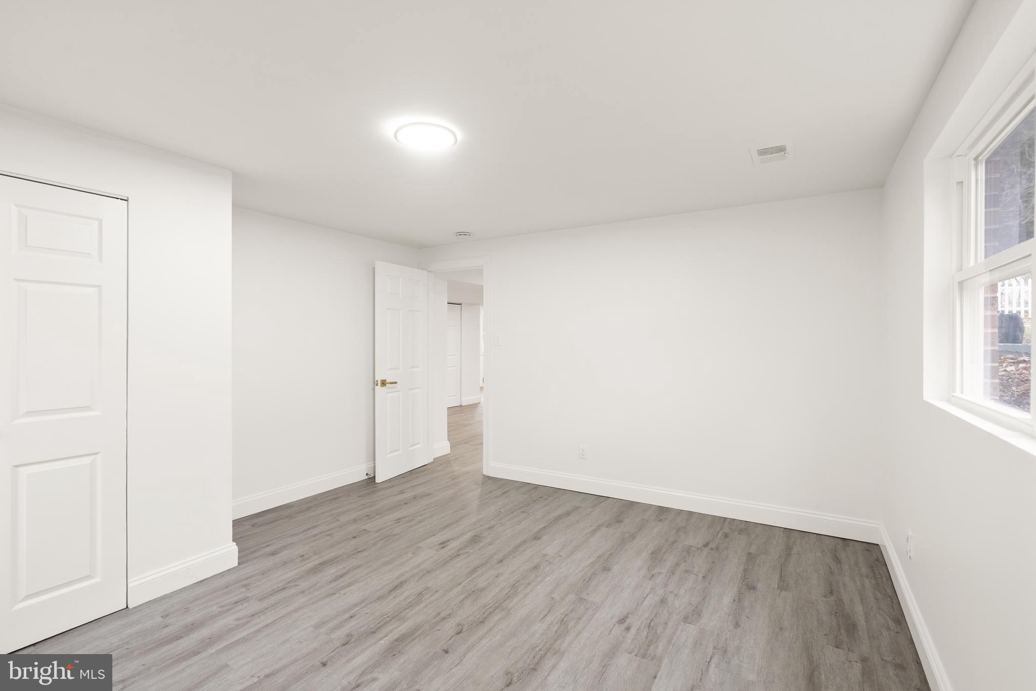 BOULEVARD MANOR - Residential