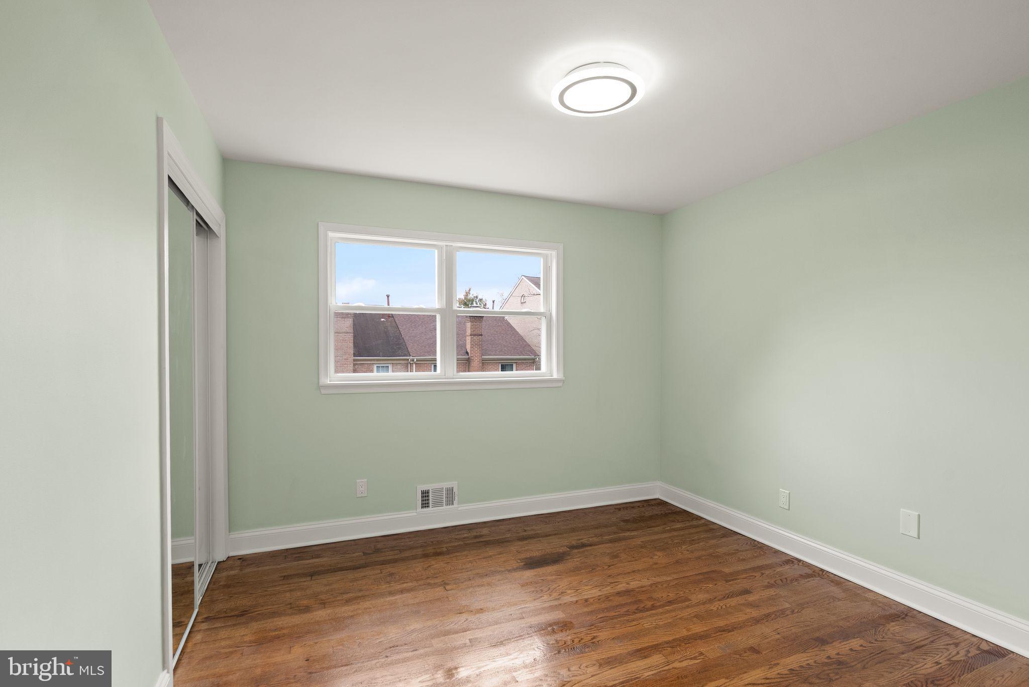 BOULEVARD MANOR - Residential