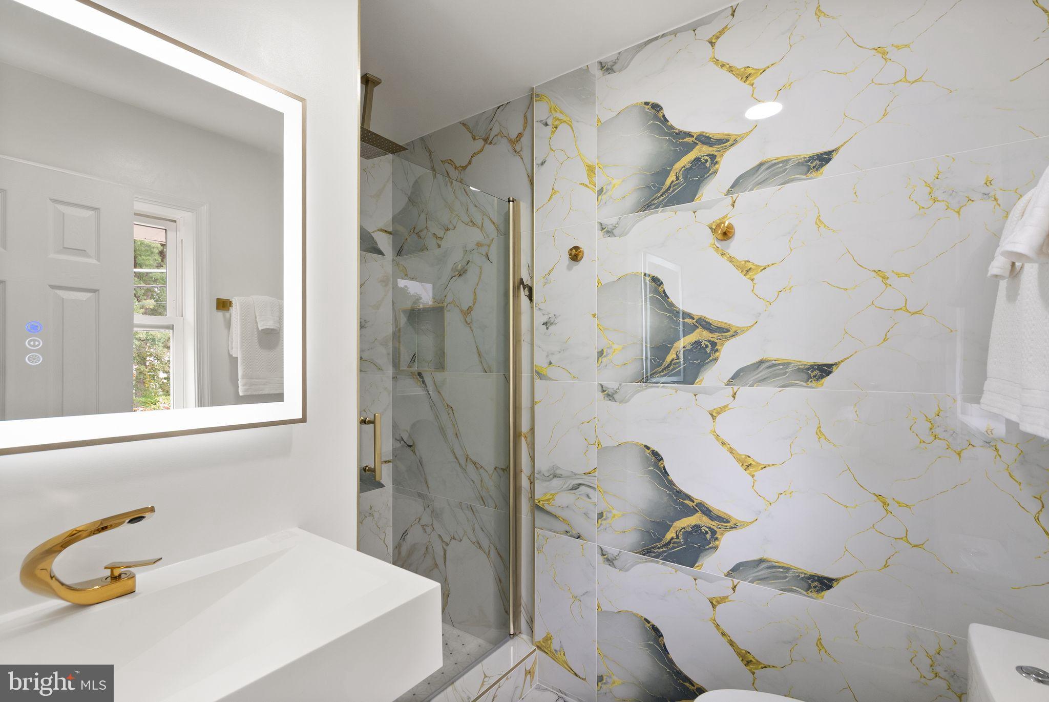 BOULEVARD MANOR - Residential