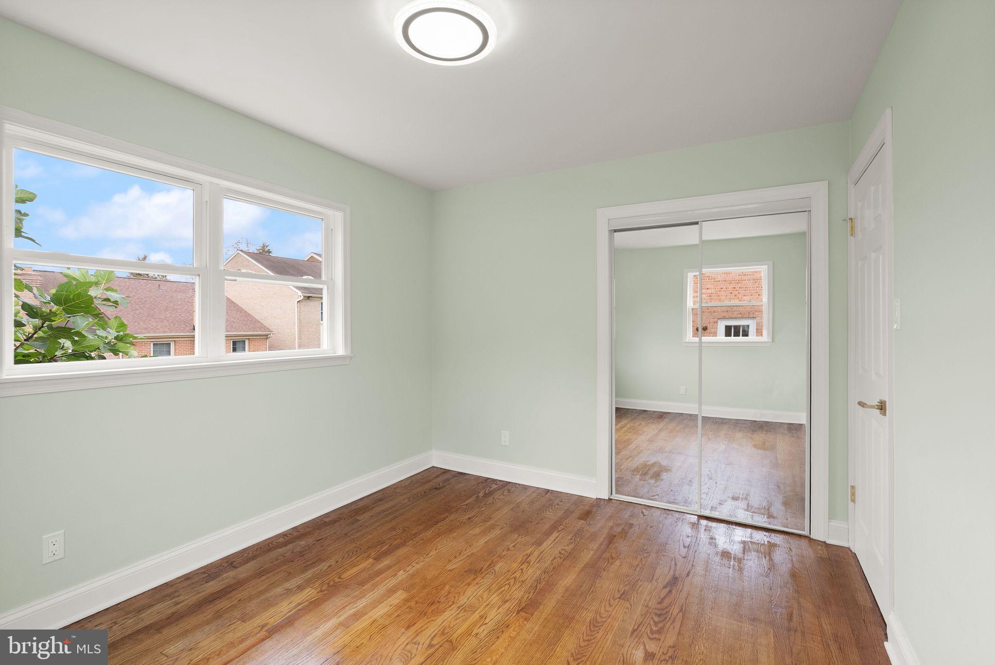 BOULEVARD MANOR - Residential