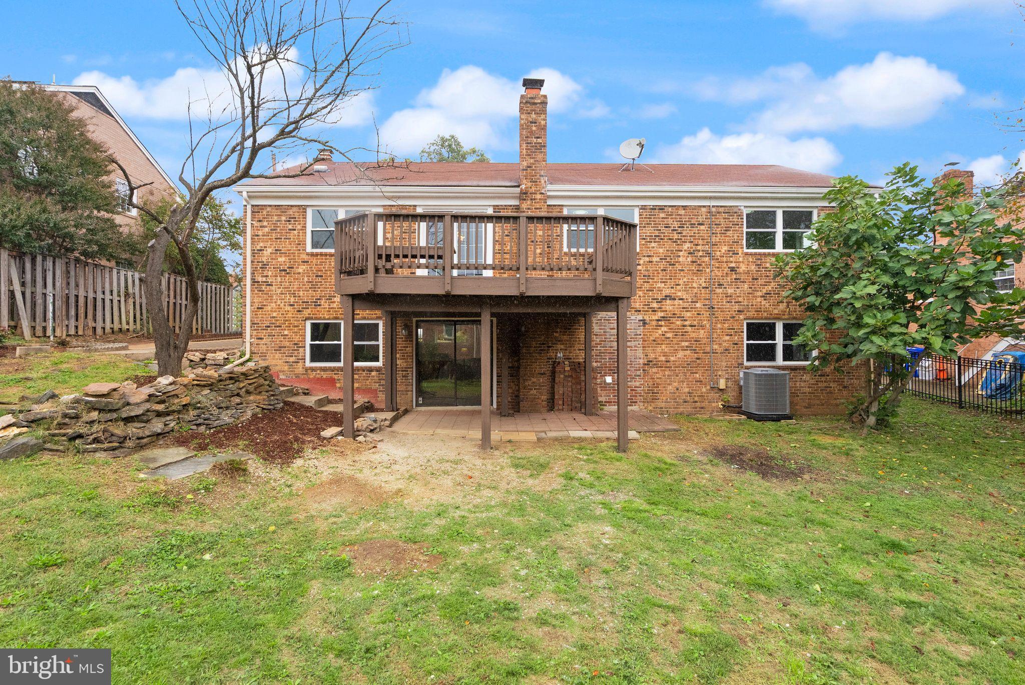 BOULEVARD MANOR - Residential