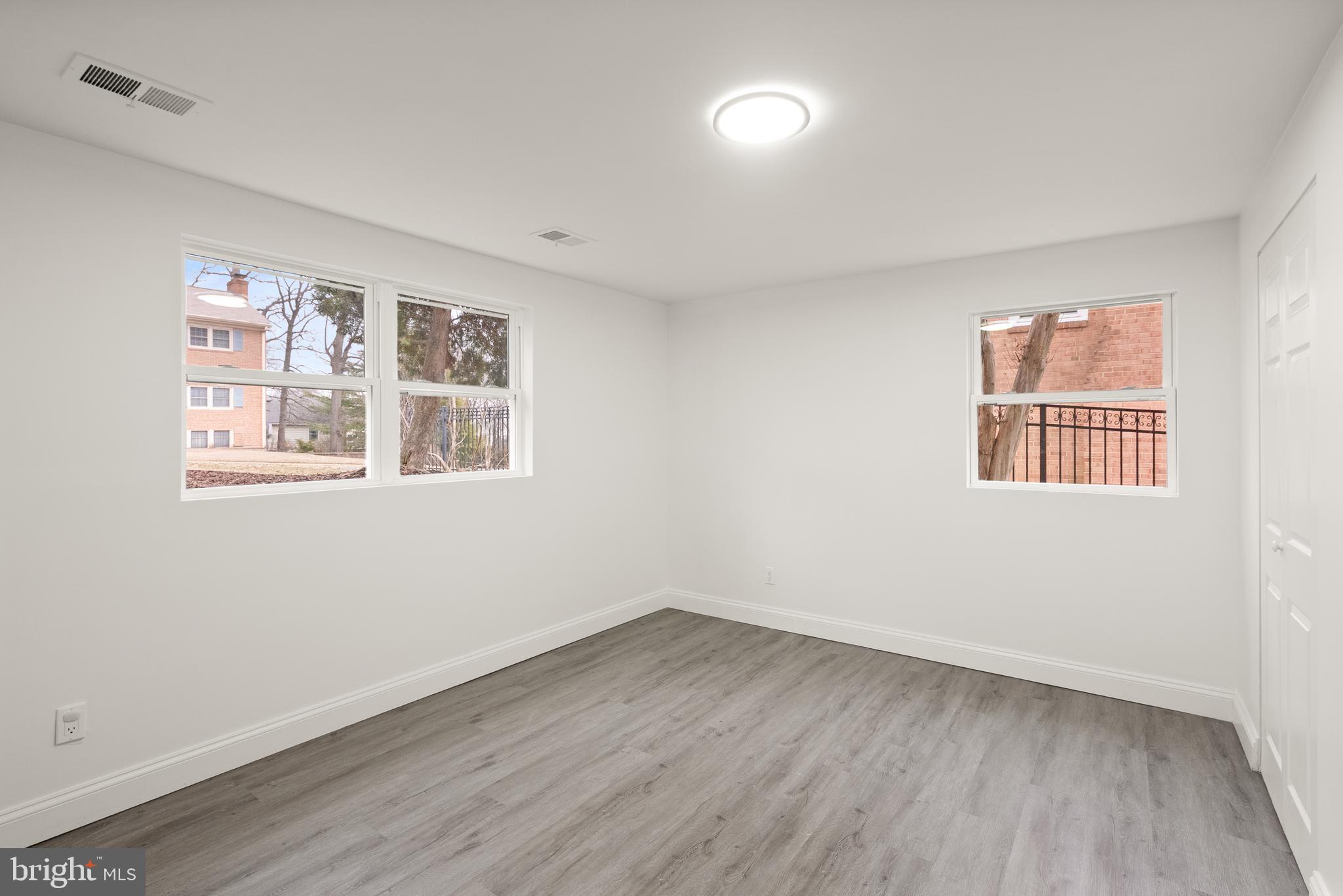 BOULEVARD MANOR - Residential