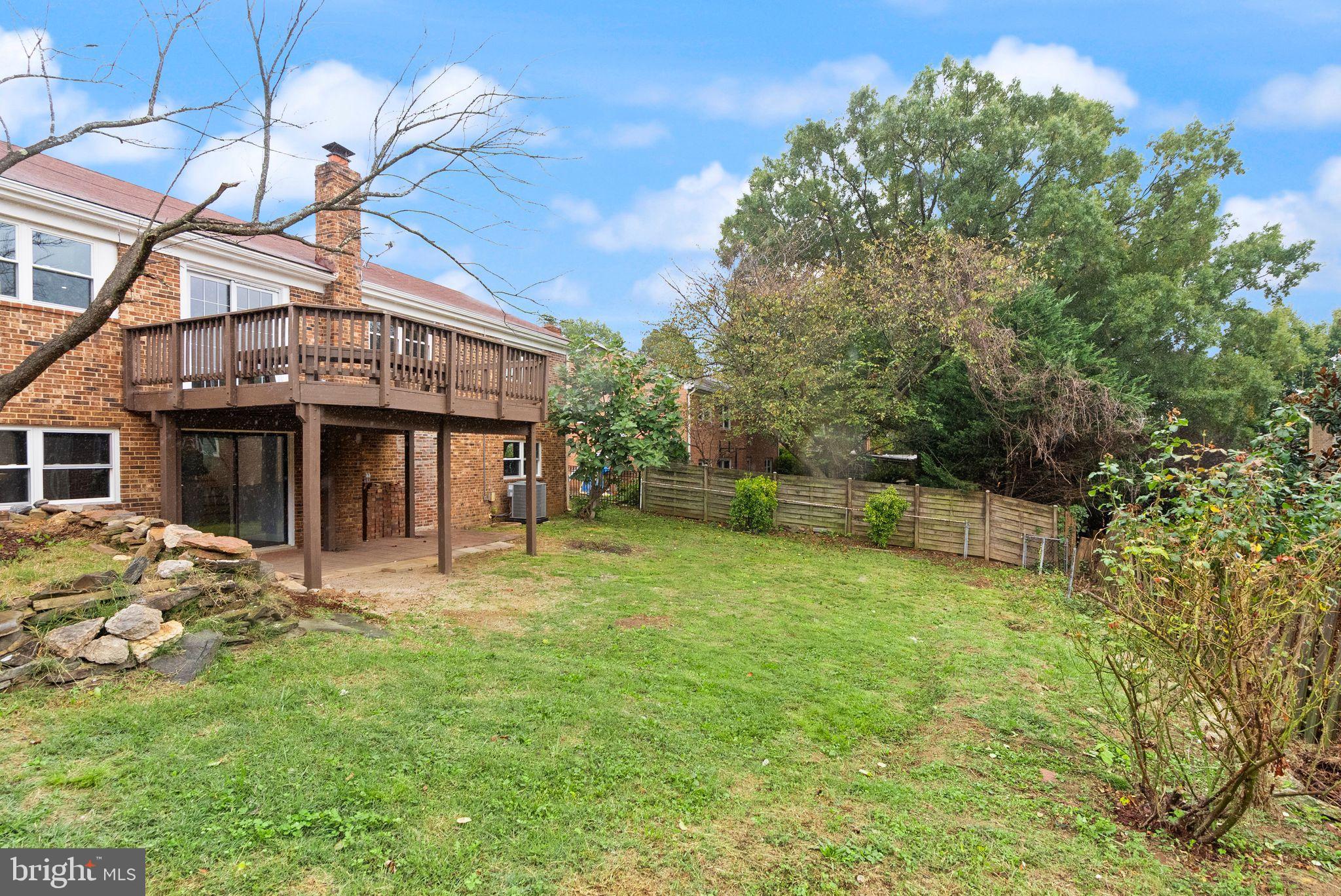 BOULEVARD MANOR - Residential