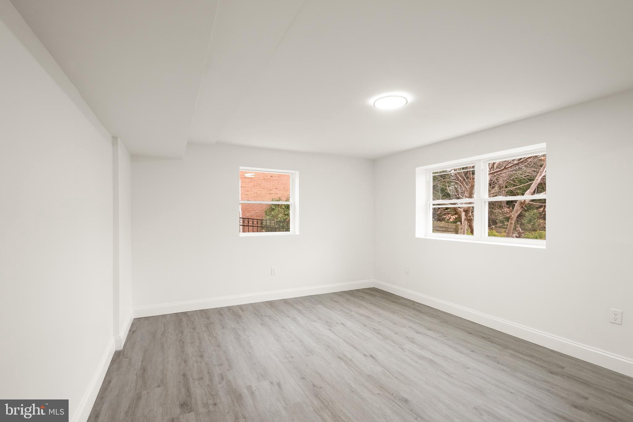 BOULEVARD MANOR - Residential