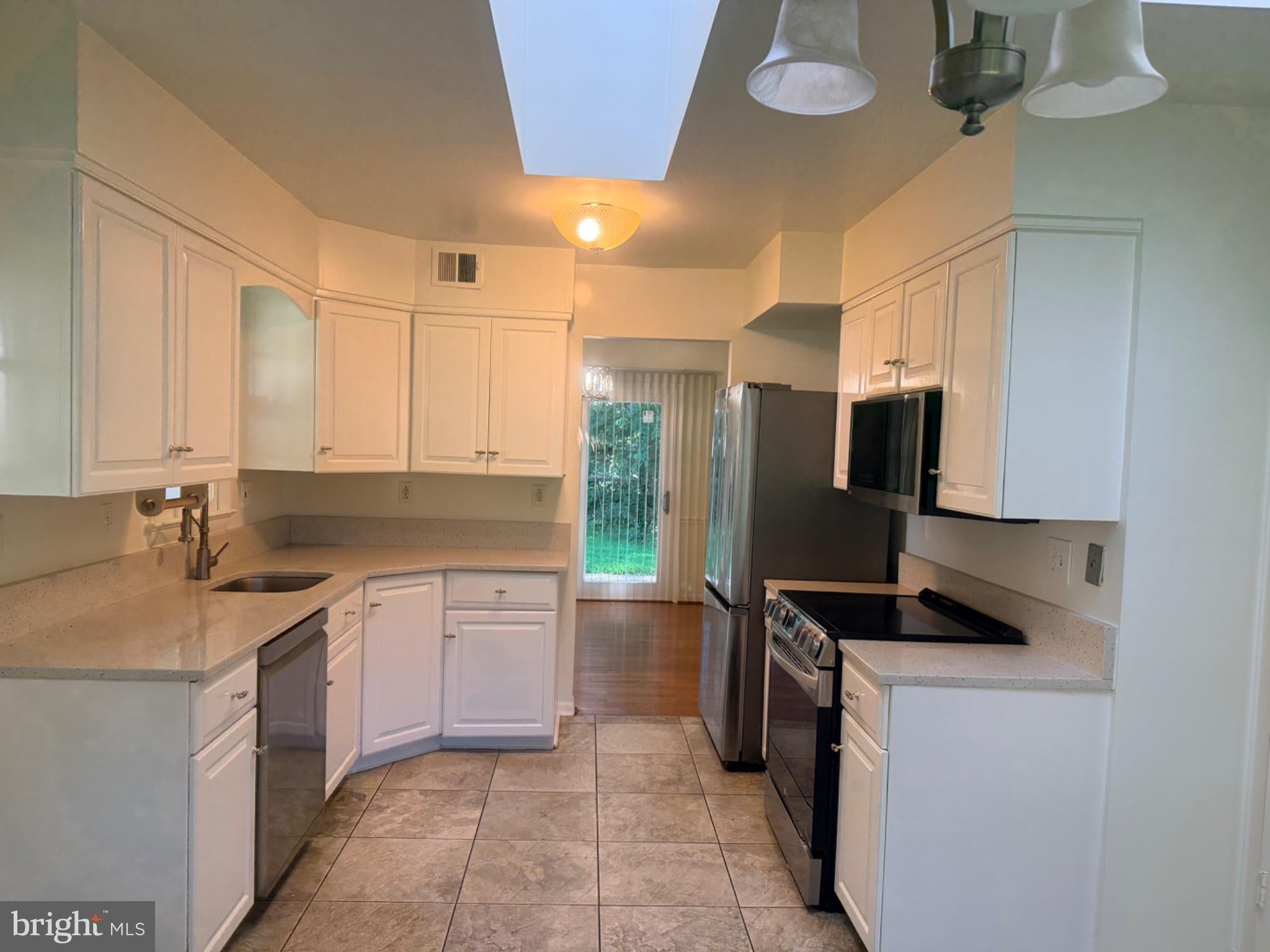 8626 BUNNELL DRIVE