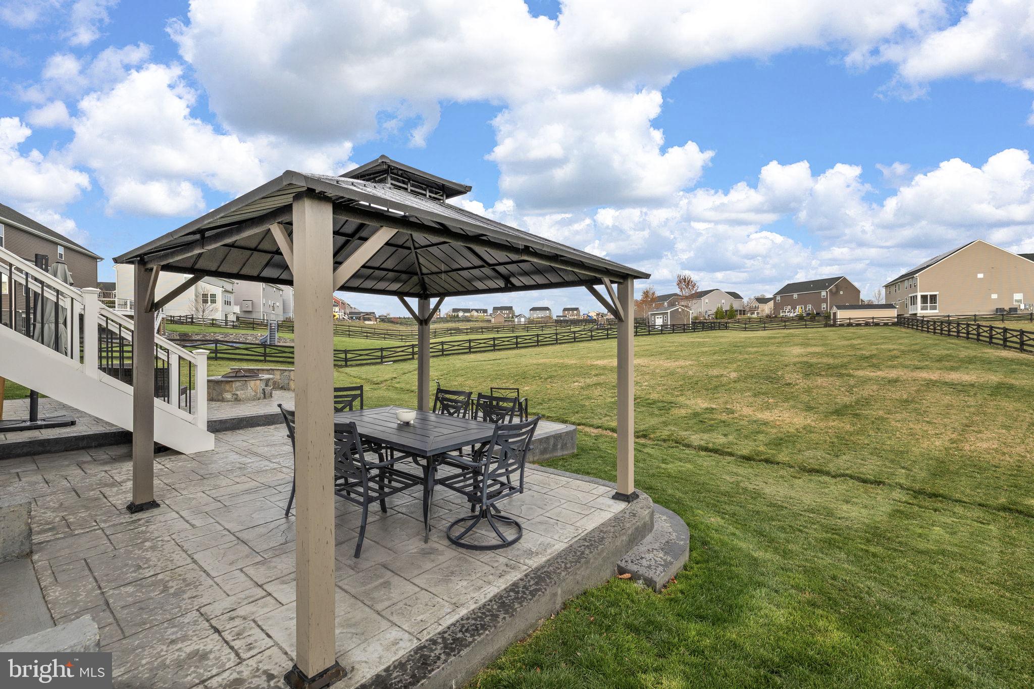 THE CROSSINGS - Residential