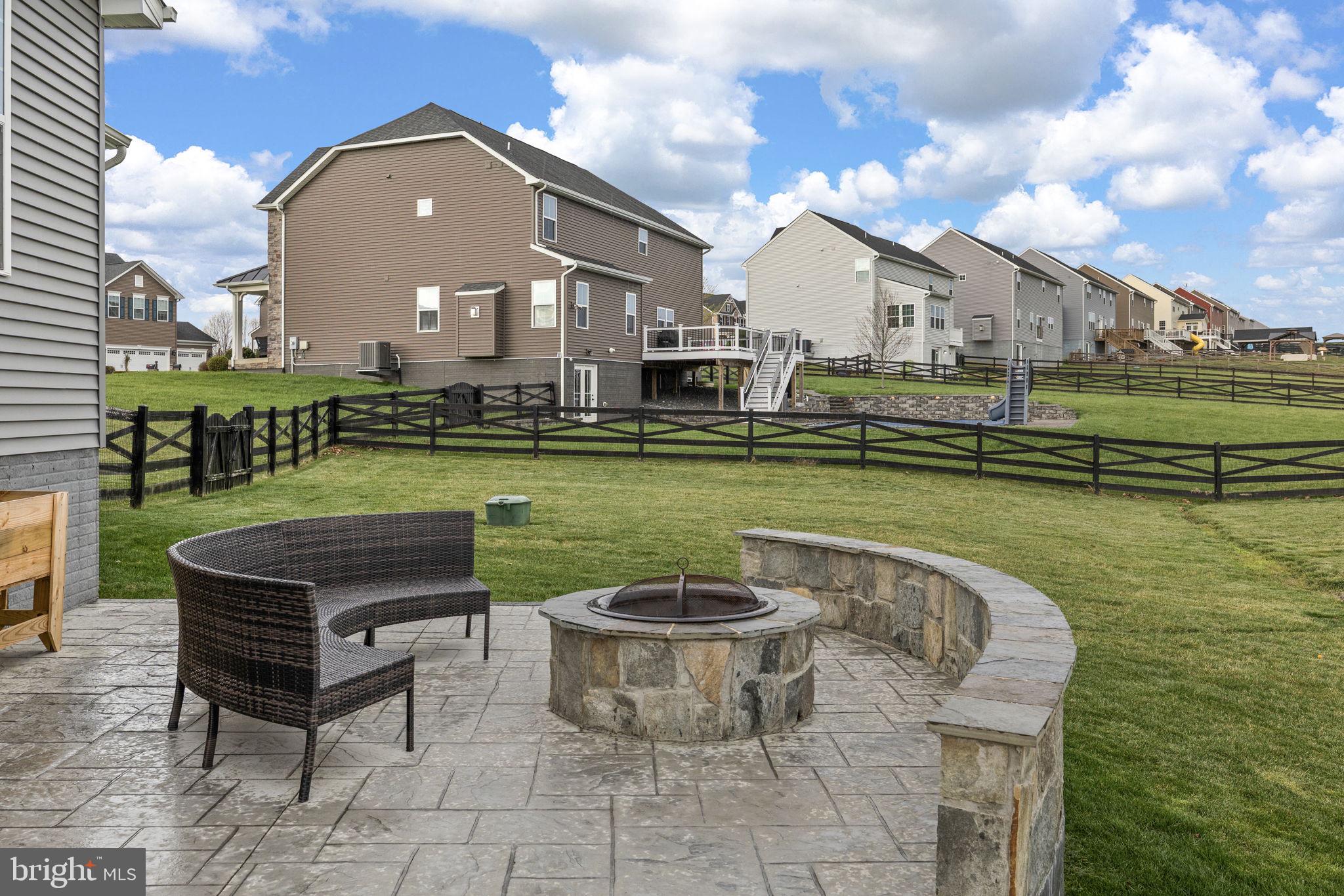 THE CROSSINGS - Residential