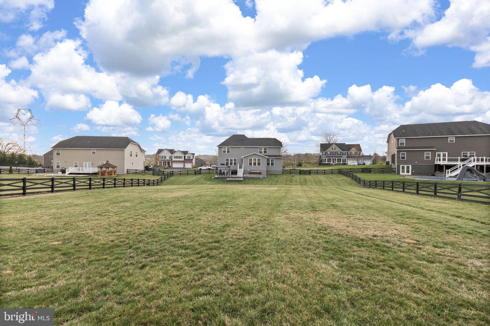 THE CROSSINGS - Residential