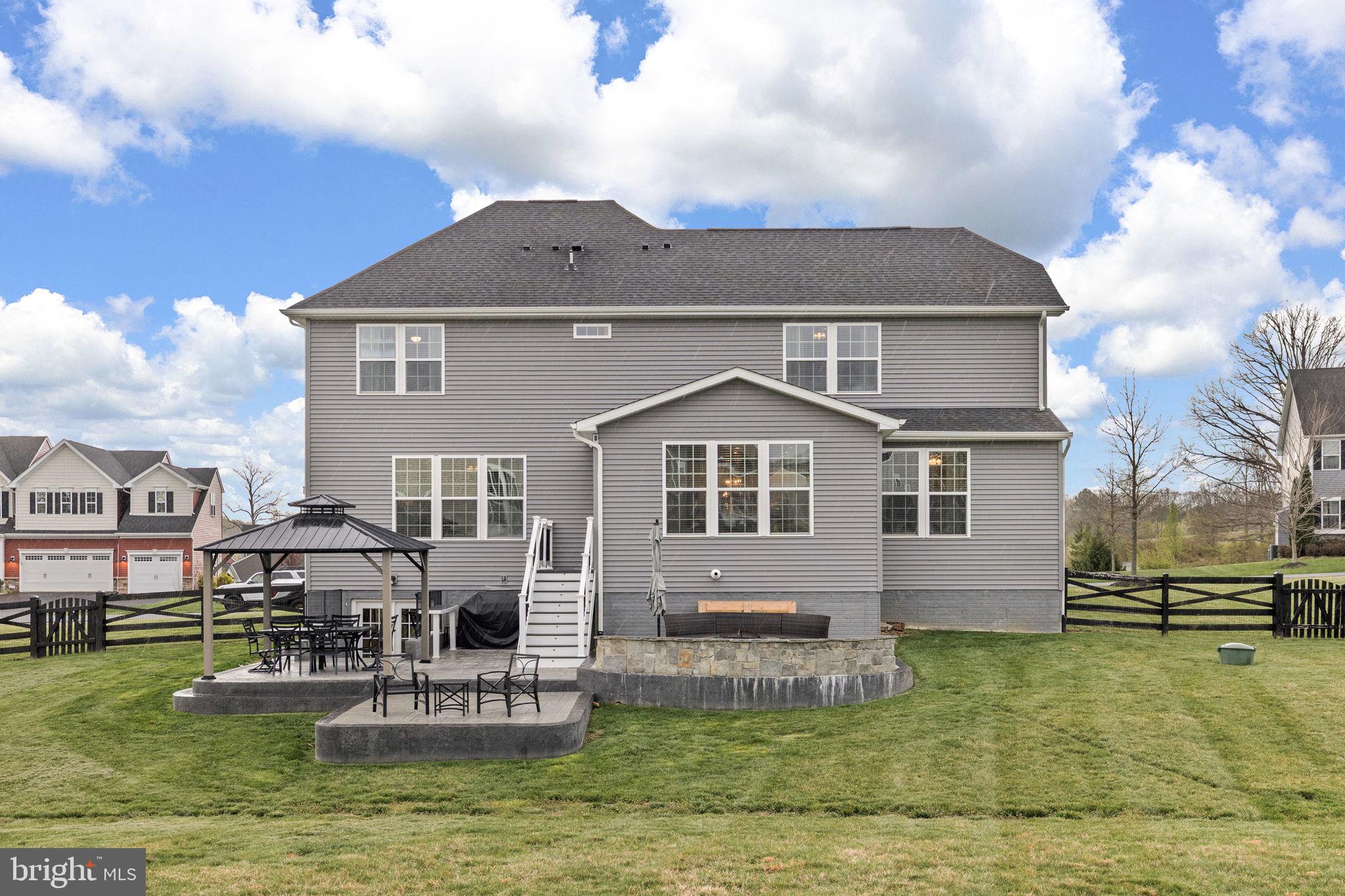 THE CROSSINGS - Residential