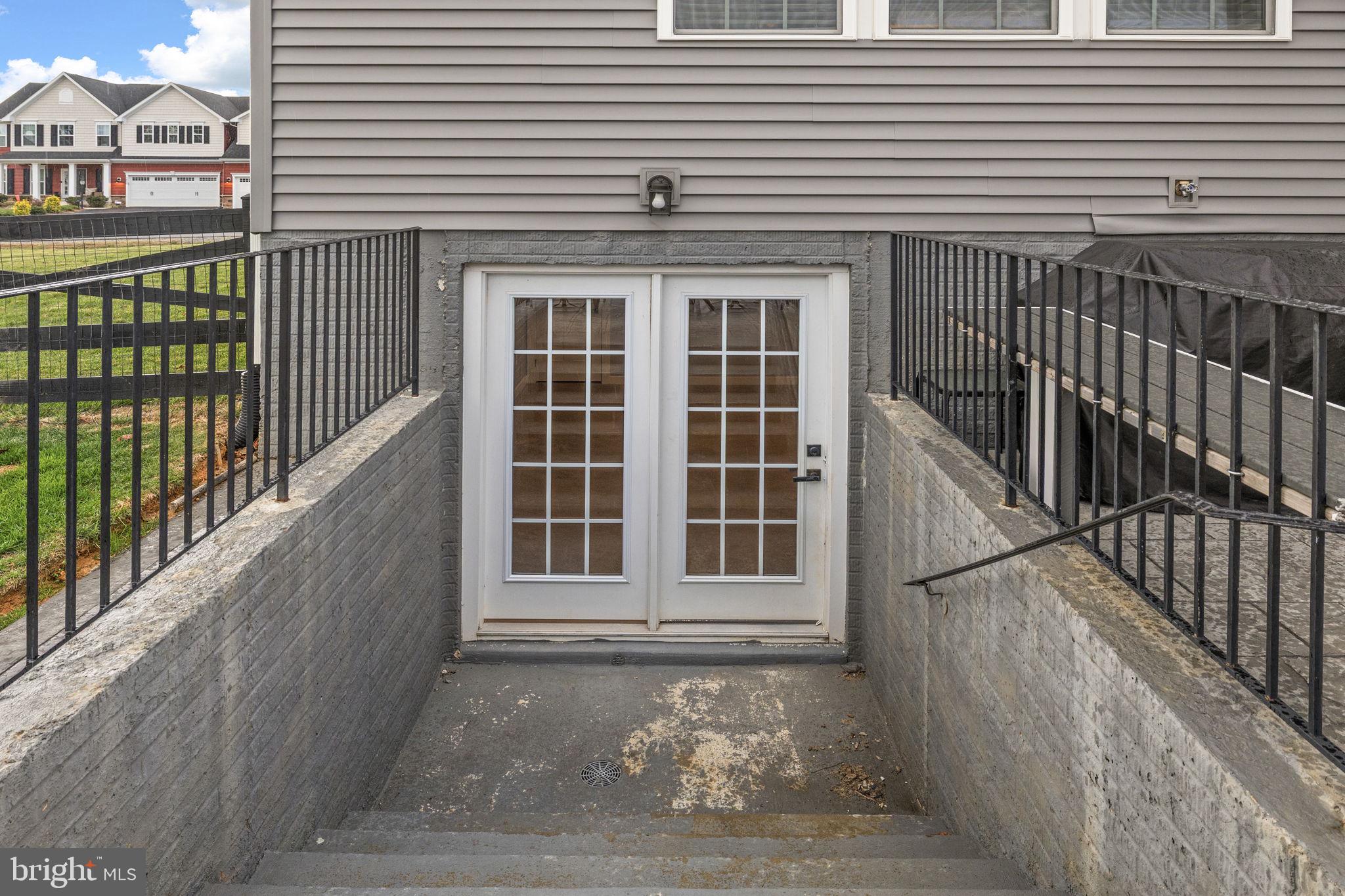 THE CROSSINGS - Residential