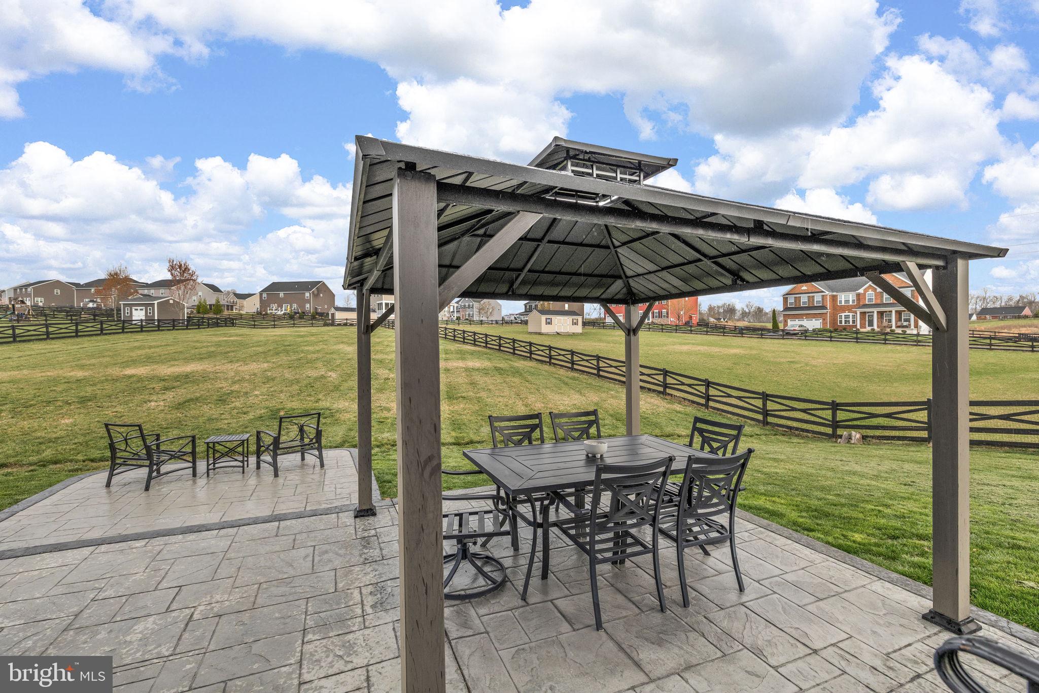 THE CROSSINGS - Residential