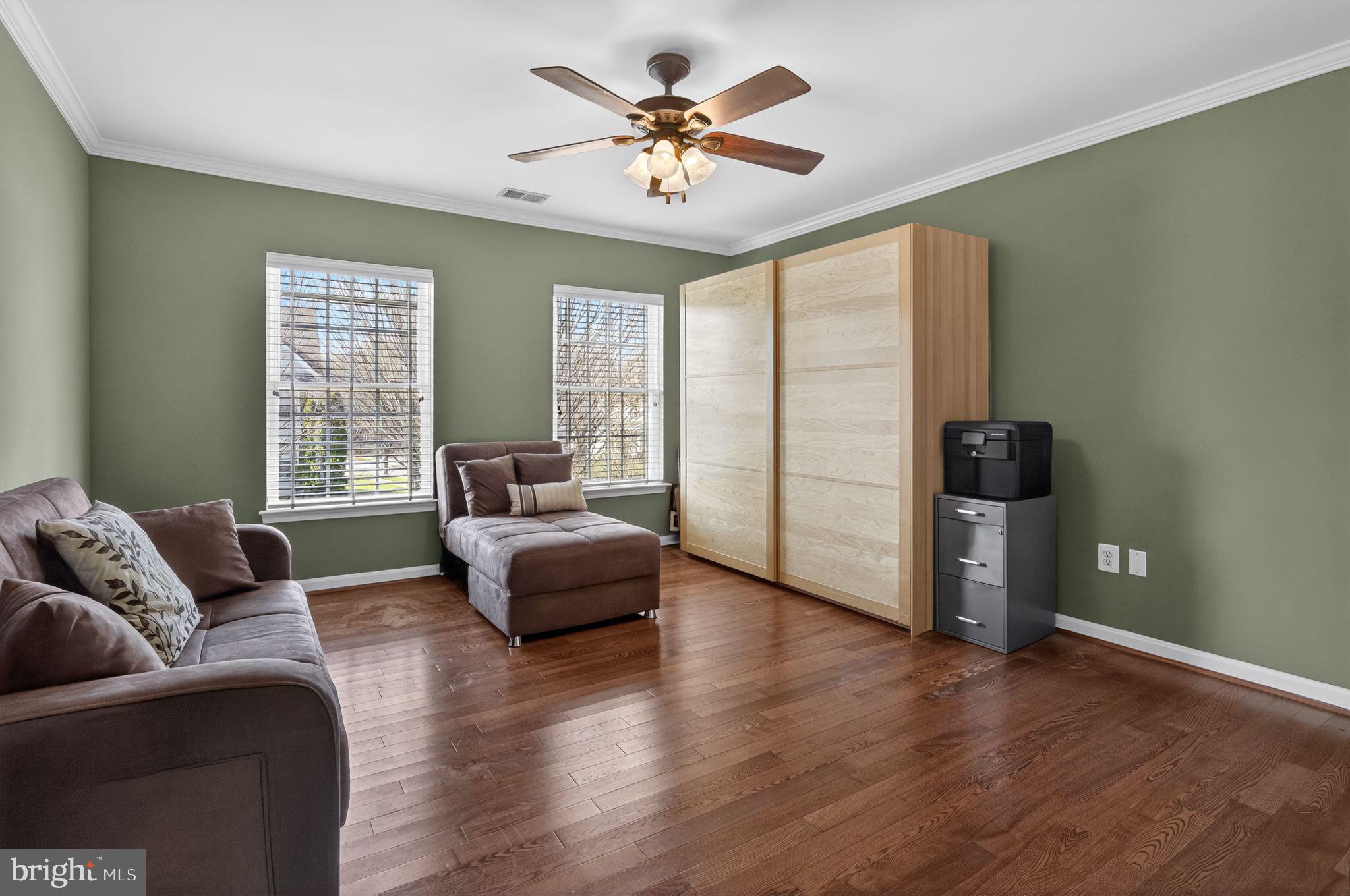 CROFTON FARMS - Residential