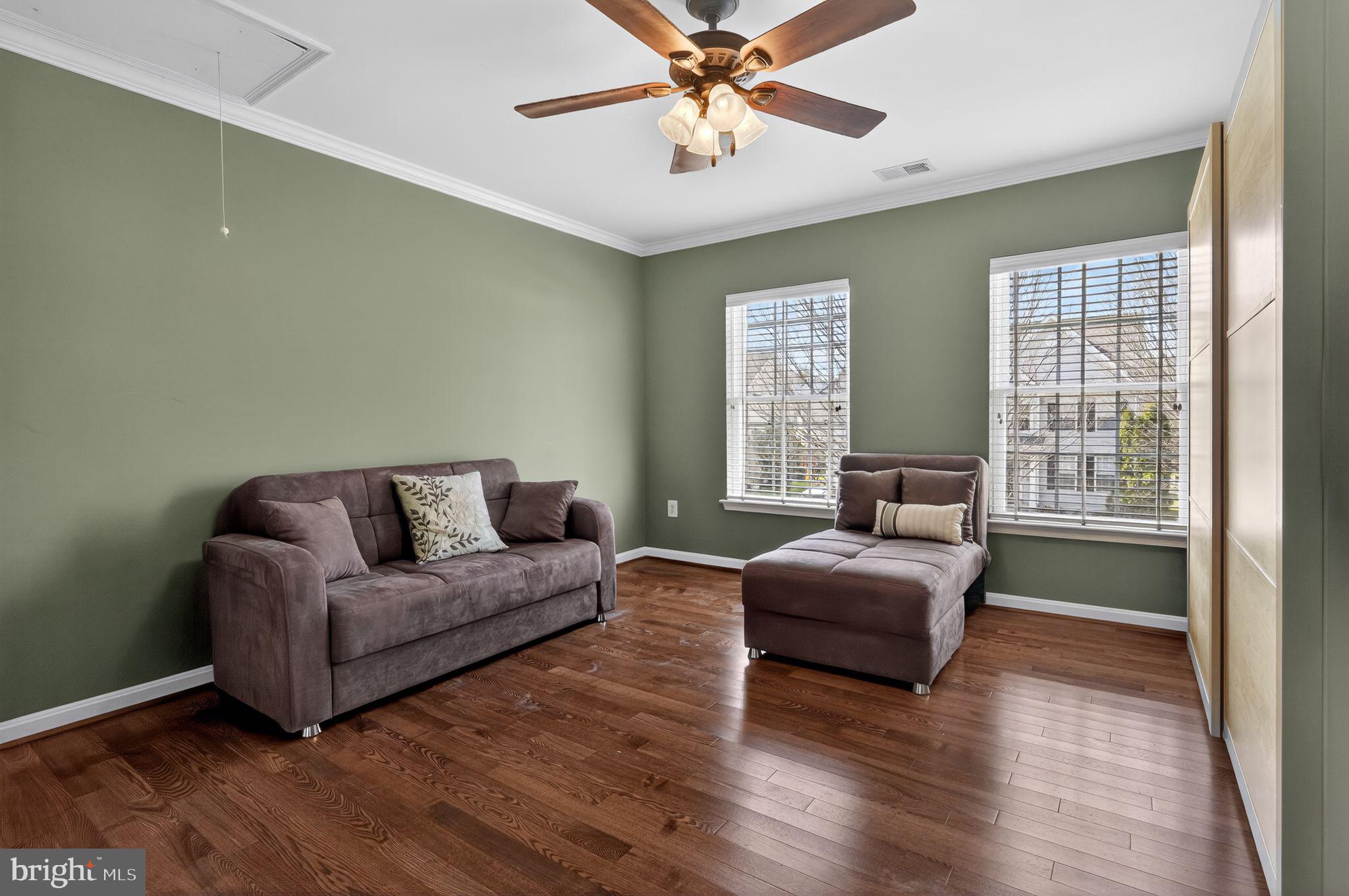 CROFTON FARMS - Residential